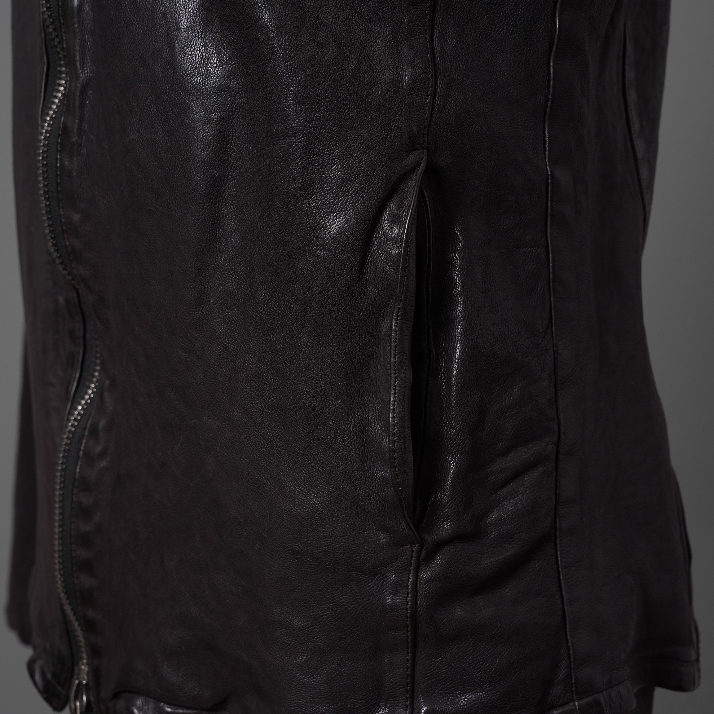 新品 ISAMUKATAYAMA BACKLASH The LINE イサムカタヤマ バックラッシュ / イタリーカーフ 製品染め 襟付きブルゾン T-148 / size M (DARK BROWN)