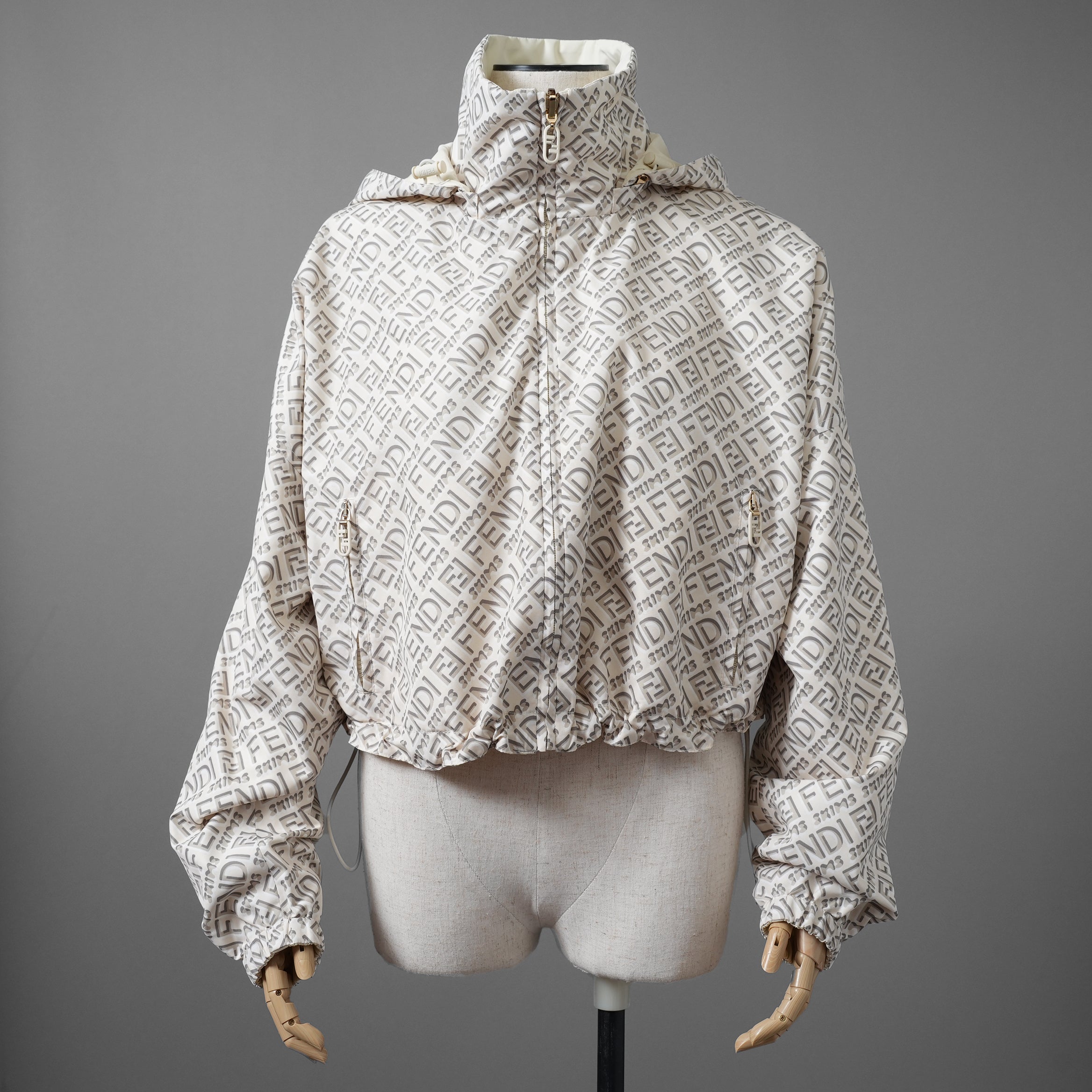 Fendi x SKIMS フェンディ / 22SS Reversible Cropped Windbreaker 総柄 リバーシブル クロップド ウインドブレーカー / FAN063 AGNG / size M (WHITE) レディース