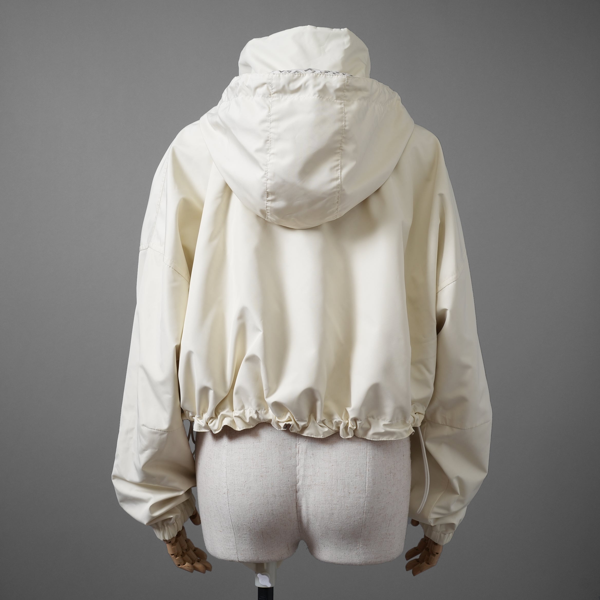 Fendi x SKIMS フェンディ / 22SS Reversible Cropped Windbreaker 総柄 リバーシブル クロップド ウインドブレーカー / FAN063 AGNG / size M (WHITE) レディース