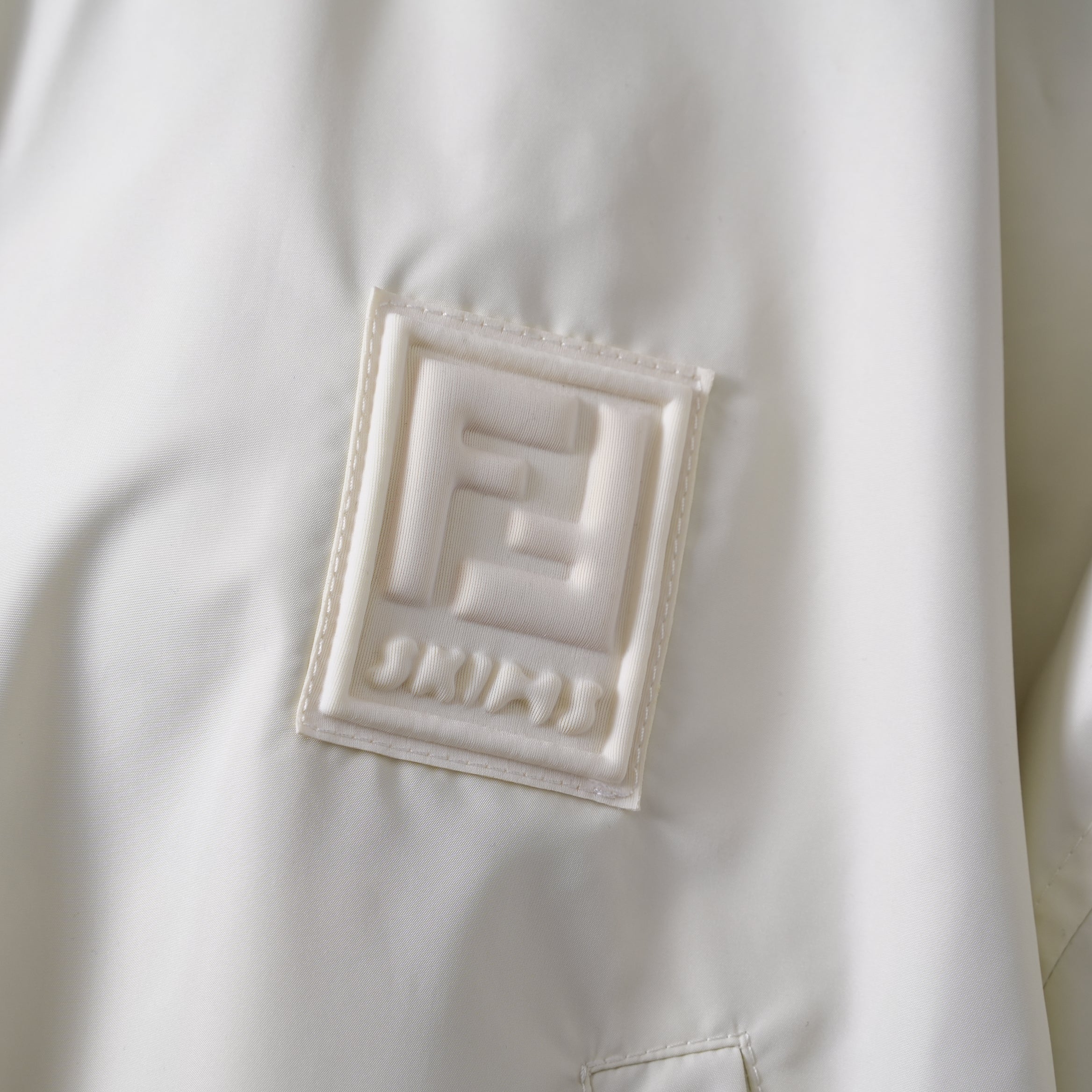 Fendi x SKIMS フェンディ / 22SS Reversible Cropped Windbreaker 総柄 リバーシブル クロップド ウインドブレーカー / FAN063 AGNG / size M (WHITE) レディース