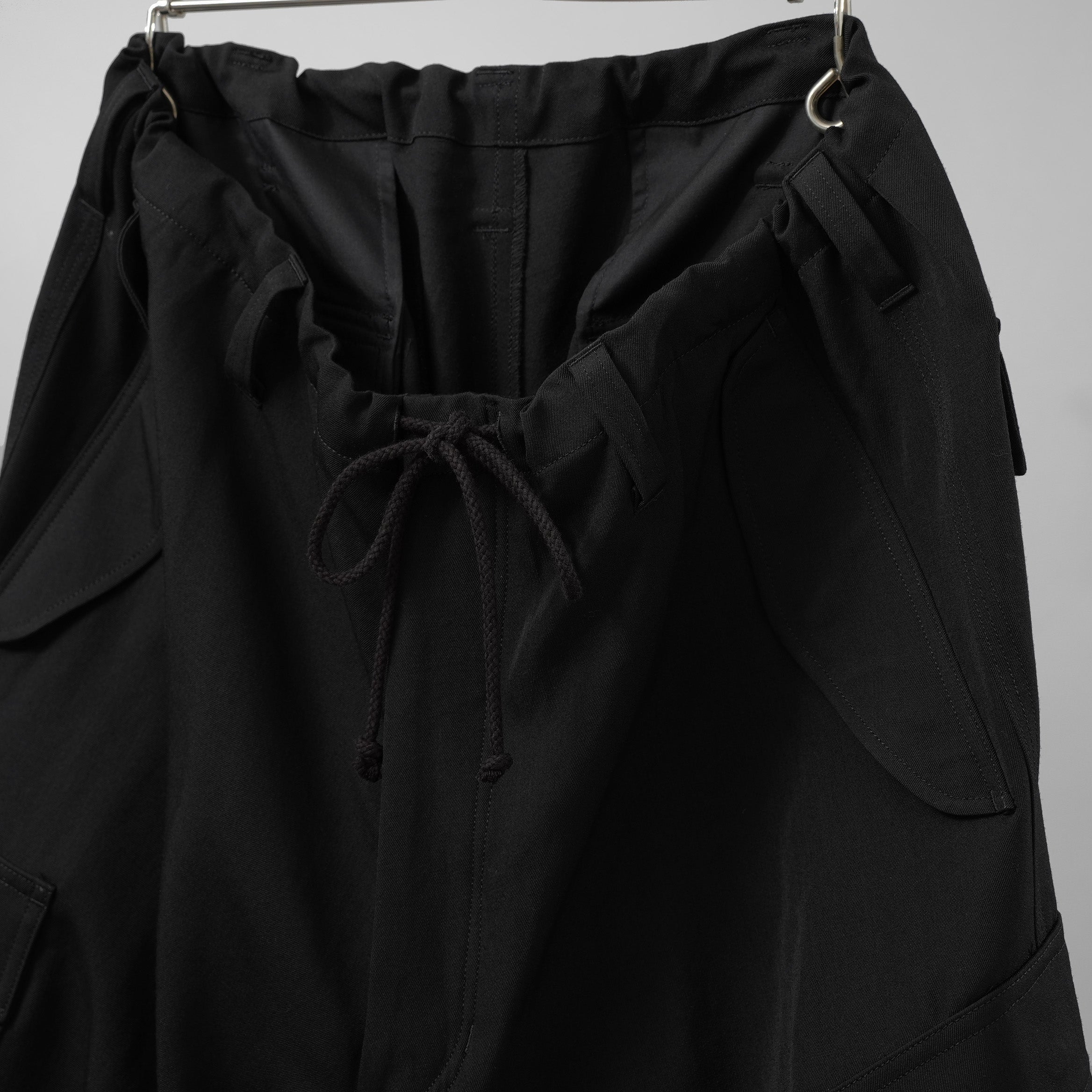 Y's for men ワイズフォーメン / 美品 24AW GABARDINE SIDE TRIPLE STITCH CARGO PANTS シワギャバ 脇3本ステッチ カーゴパンツ / MO-P32-100 / size 3 (BLACK)
