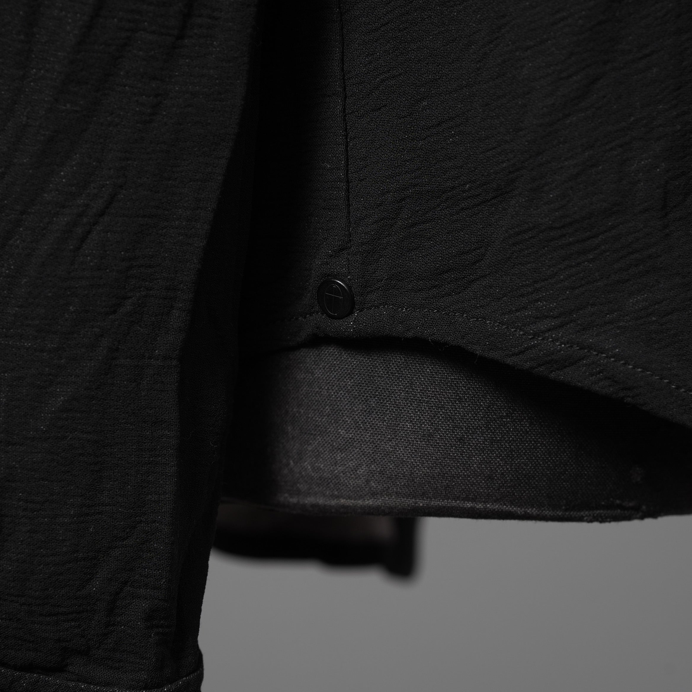 希少 incarnation インカネーション LINEA_F / 18 Pre Fall 美品 WRINKLE PROCESS BUTTON DOWN SHIRT / LI/VI WOVEN / 長袖シャツ / size M (BLACK）