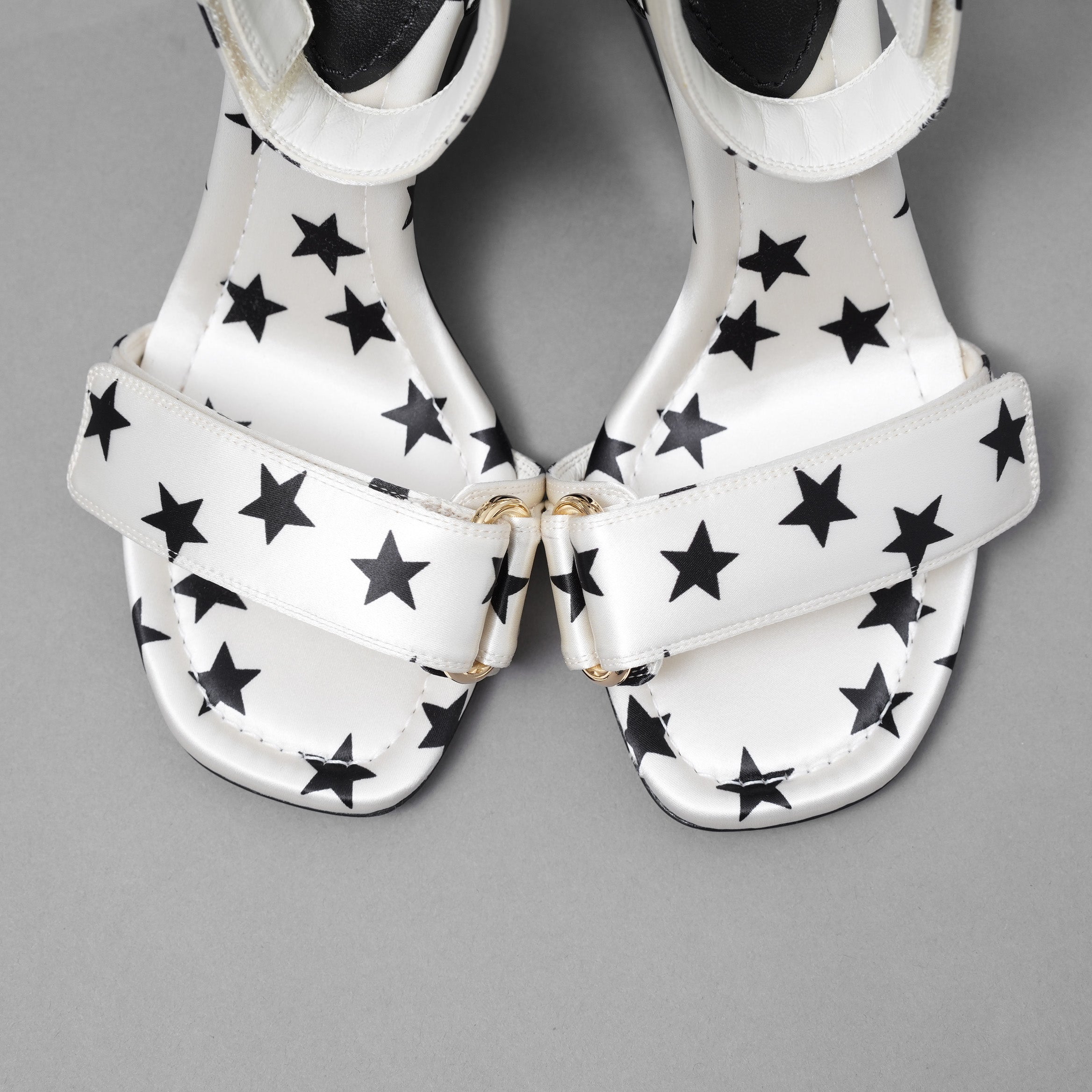 LOUIS VUITTON ルイヴィトン / 22SS スタープリント ステラー・ライン サンダル シューズ / SW0262 / size 36 (23cm) WHITE レディース