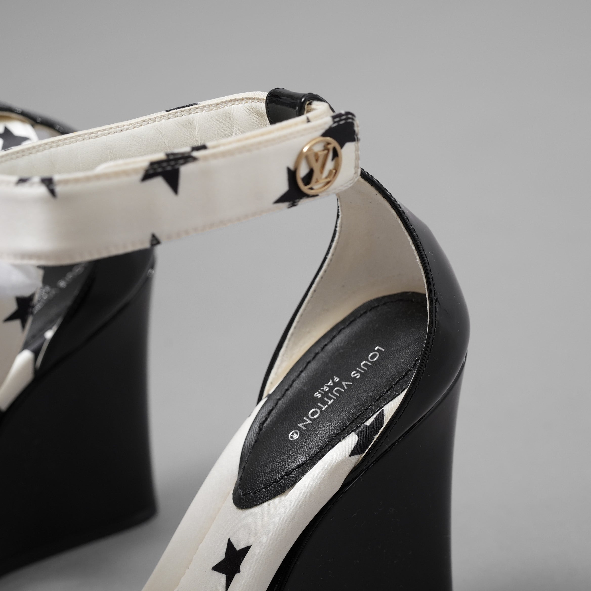 LOUIS VUITTON ルイヴィトン / 22SS スタープリント ステラー・ライン サンダル シューズ / SW0262 / size 36 (23cm) WHITE レディース