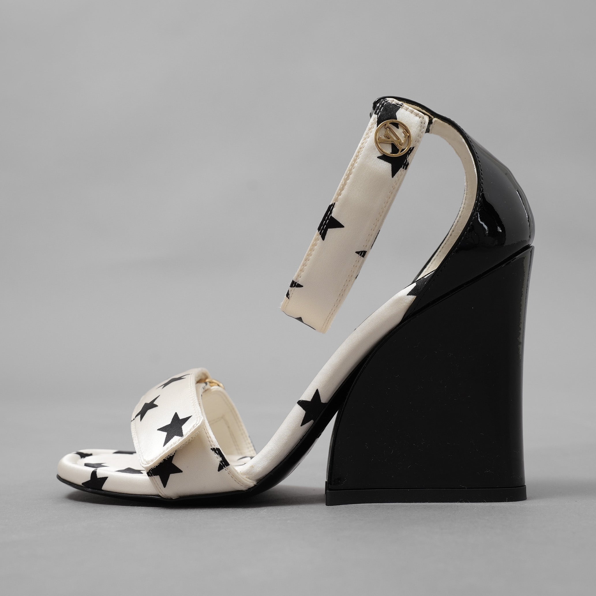 LOUIS VUITTON ルイヴィトン / 22SS スタープリント ステラー・ライン サンダル シューズ / SW0262 / size 36 (23cm) WHITE レディース