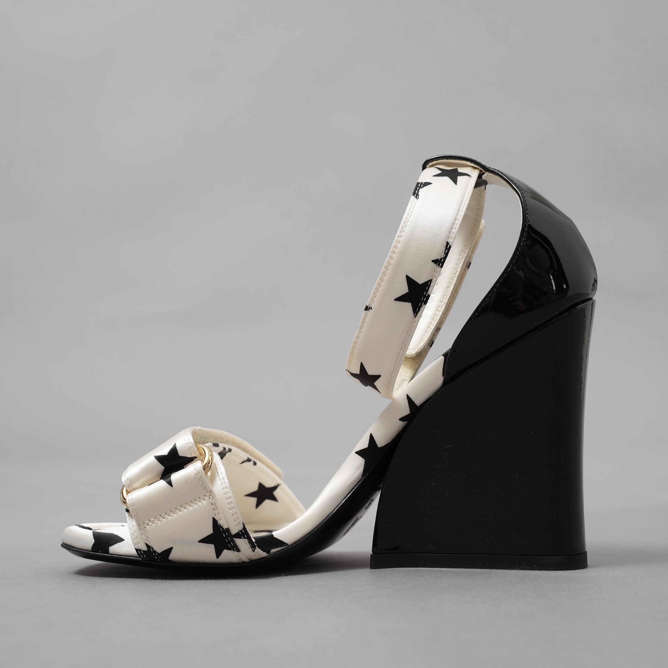 LOUIS VUITTON ルイヴィトン / 22SS スタープリント ステラー・ライン サンダル シューズ / SW0262 / size 36 (23cm) WHITE レディース