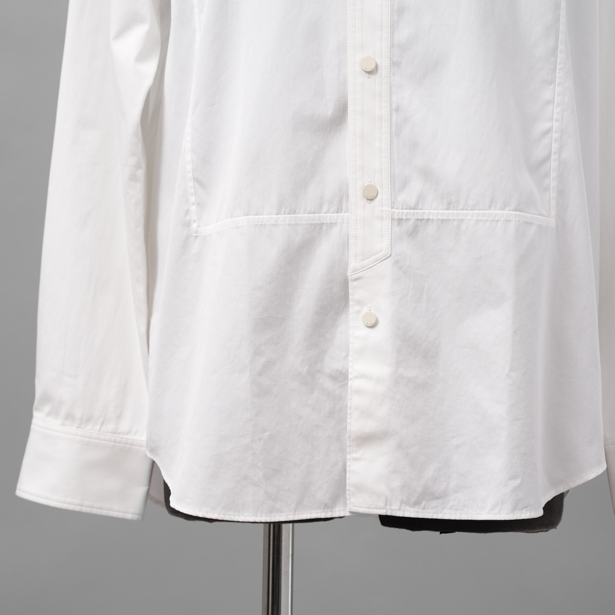 IRENISA イレニサ / 24SS FRONT PANEL SHIRT WITH LEATHER TAB 長袖シャツ / IH-24SS-B027-IM / size 3 (WHITE)