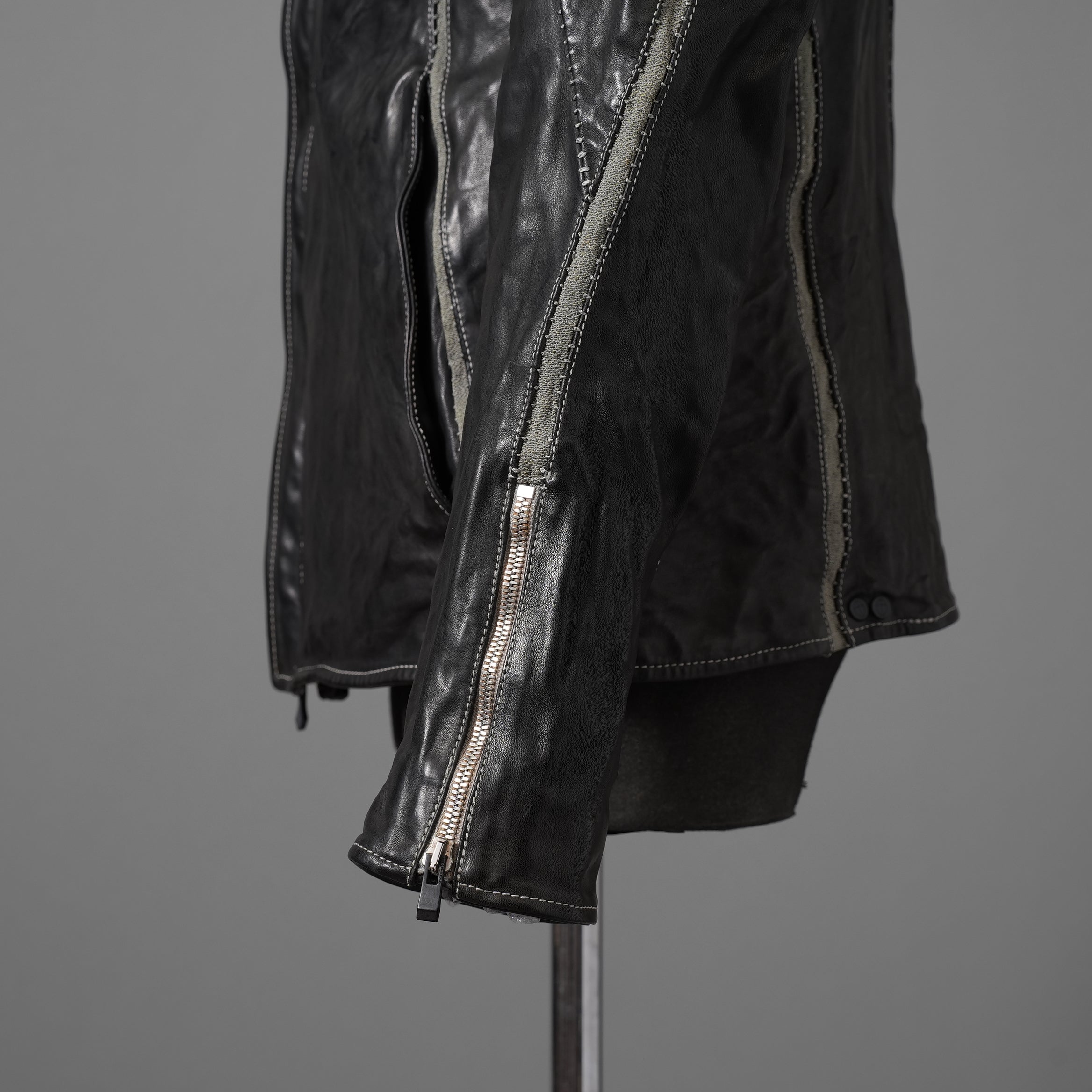 incarnation インカネーション / 22SS 美品 HORSE LEATHER HIGH NECK ZIP BLOUSON W ELASTIC LINED /size S (BLACK)