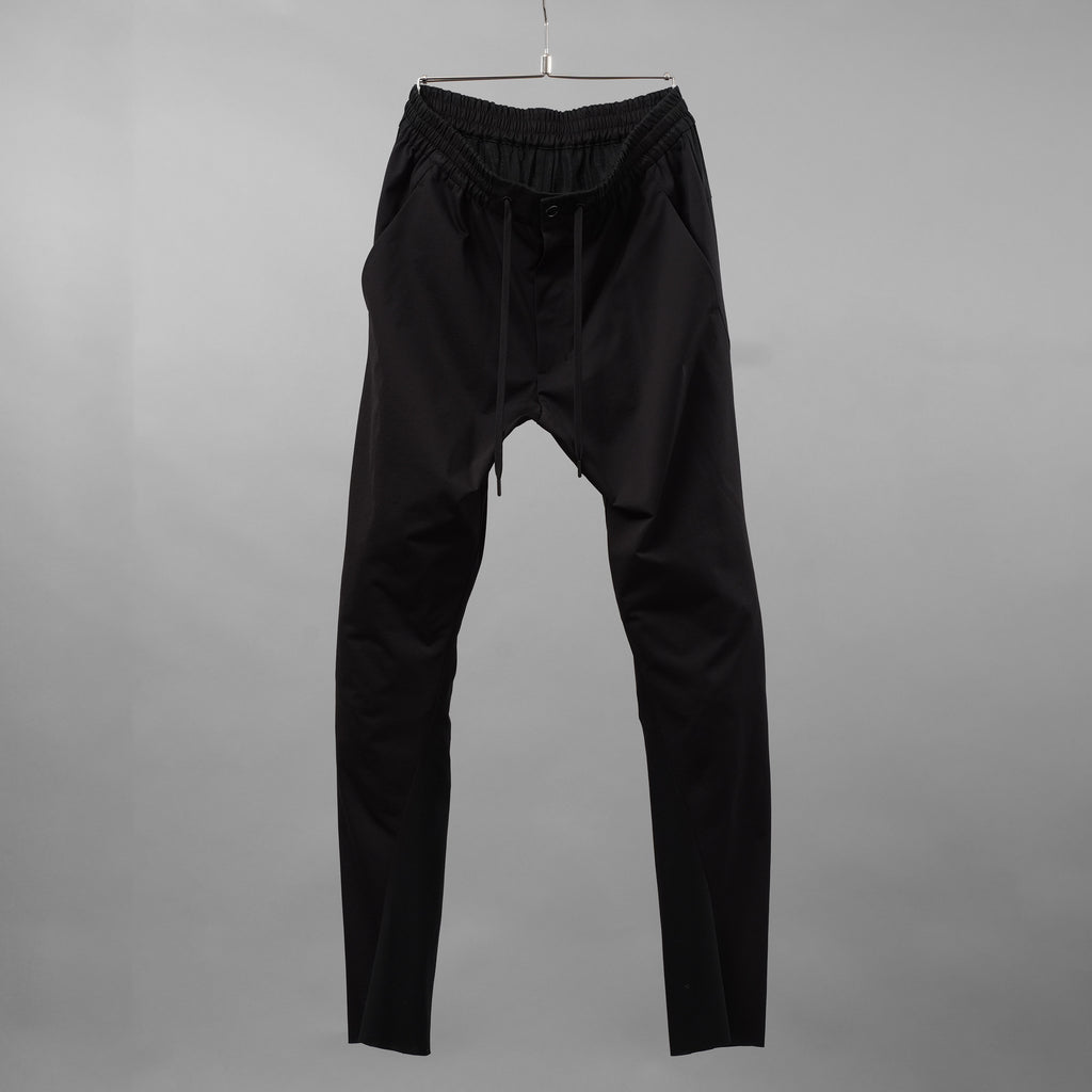 DEVOA デヴォア / 美品 24SS Slim pants water repellent polyester 4WAY ストレッチ 撥水 スリム パンツ / PTE-TBKS / size 2 (BLACK)