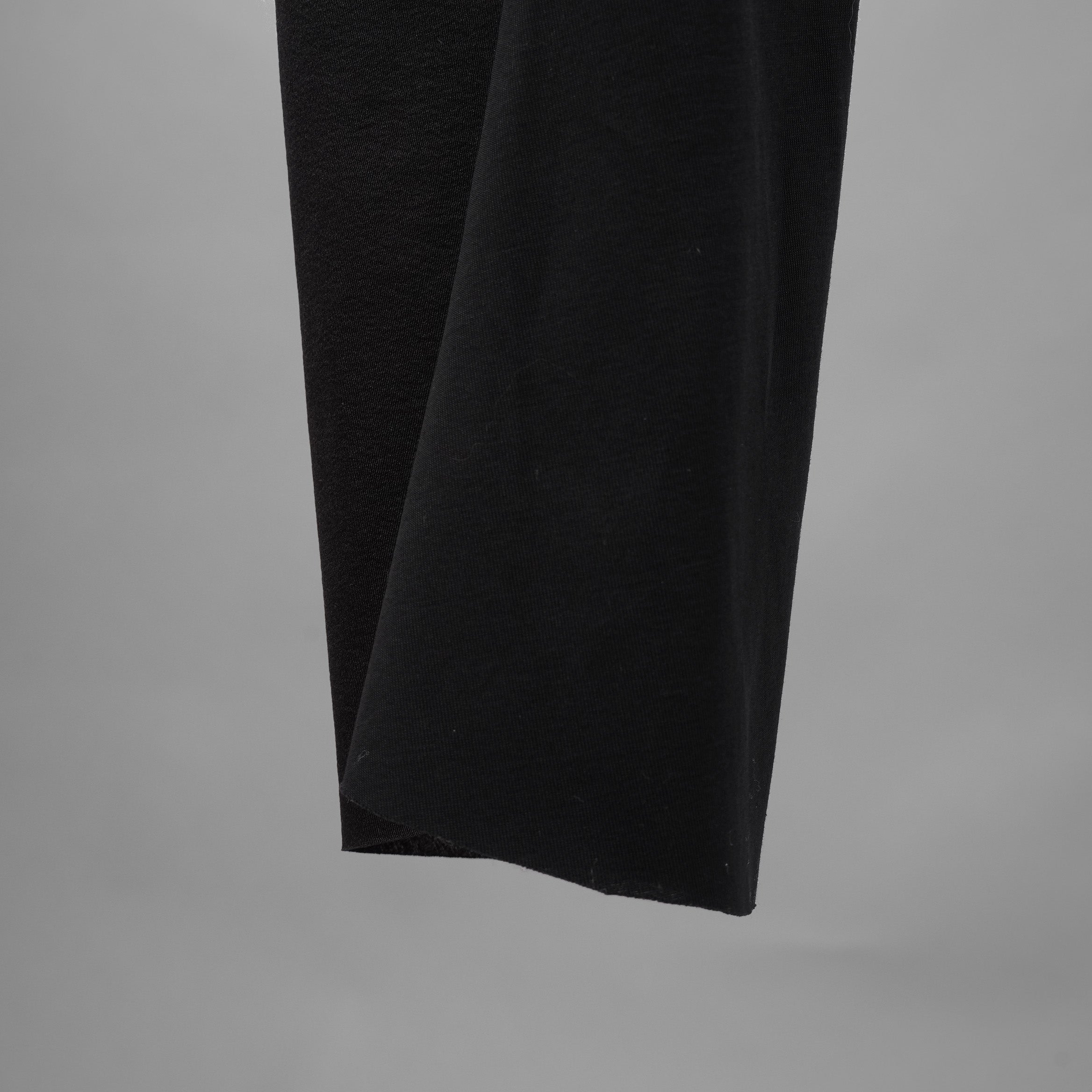 DEVOA デヴォア / 美品 24SS Slim pants water repellent polyester 4WAY ストレッチ 撥水 スリム パンツ / PTE-TBKS / size 2 (BLACK)