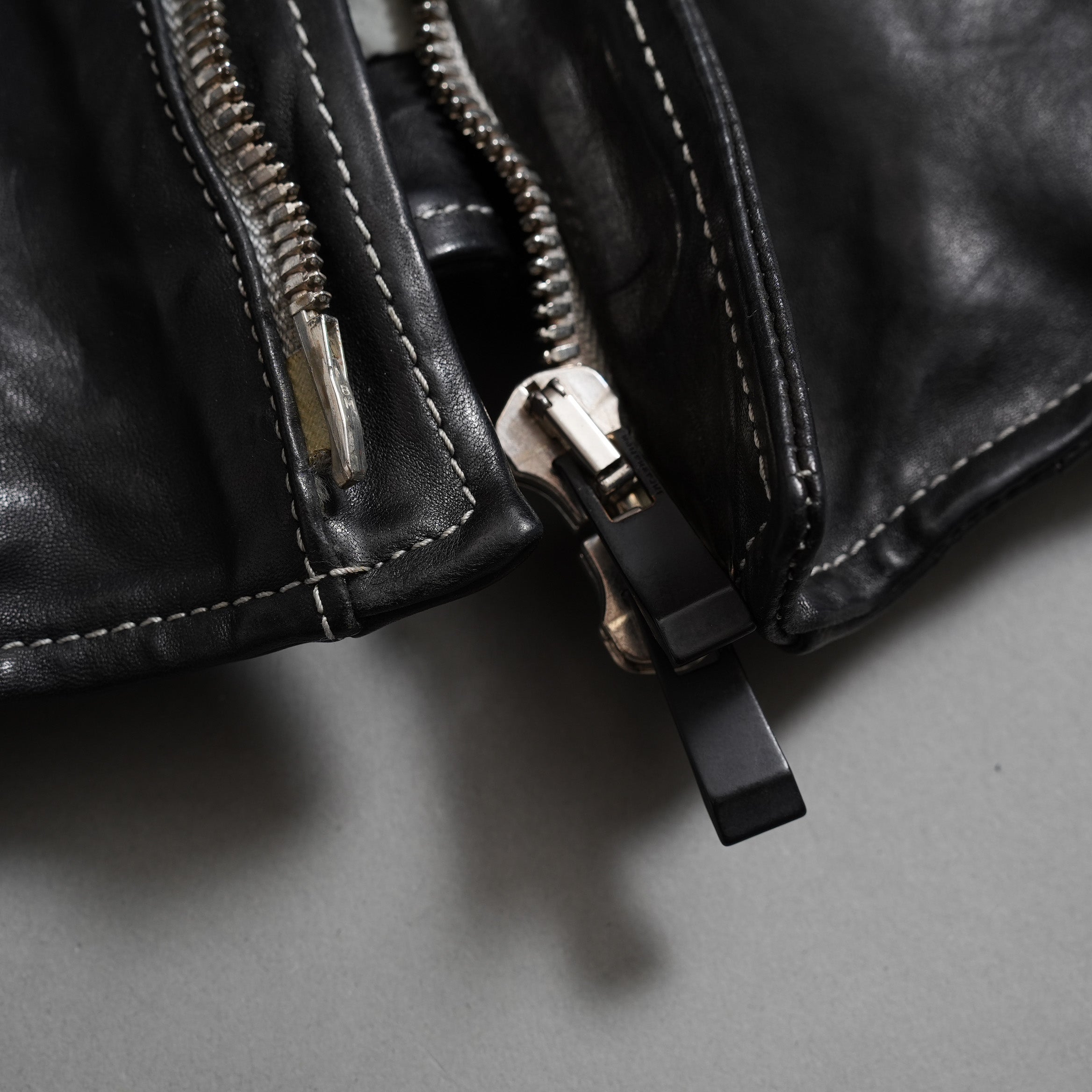 incarnation インカネーション / 22SS 美品 HORSE LEATHER HIGH NECK ZIP BLOUSON W ELASTIC LINED /size S (BLACK)