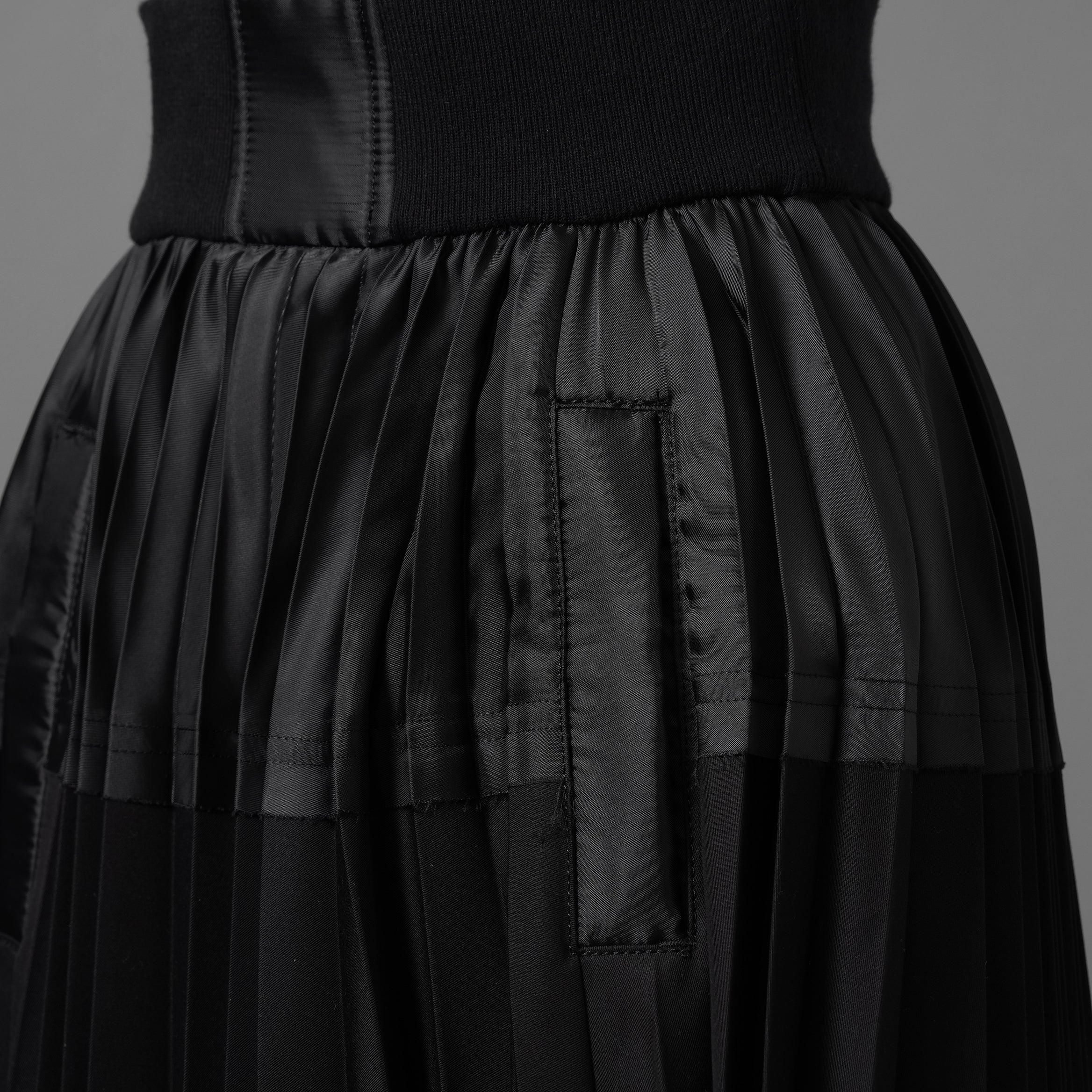 sacai サカイ/ 21SS / 異素材ドッキング プリーツスカート ロング イージーウエスト / 21-05399 /size1 (BLACK)