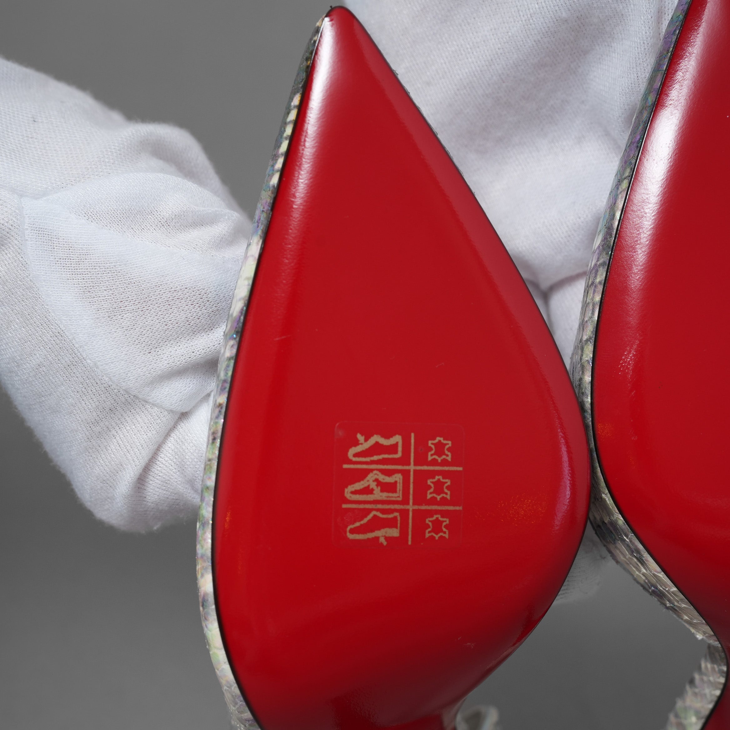 未使用 Christian Louboutin クリスチャン ルブタン / マルチカラー ホログラフィック パイソン レザー イリザ（Iriza）100 パンプス シューズ / size 35 (22cm) SILVER レディース