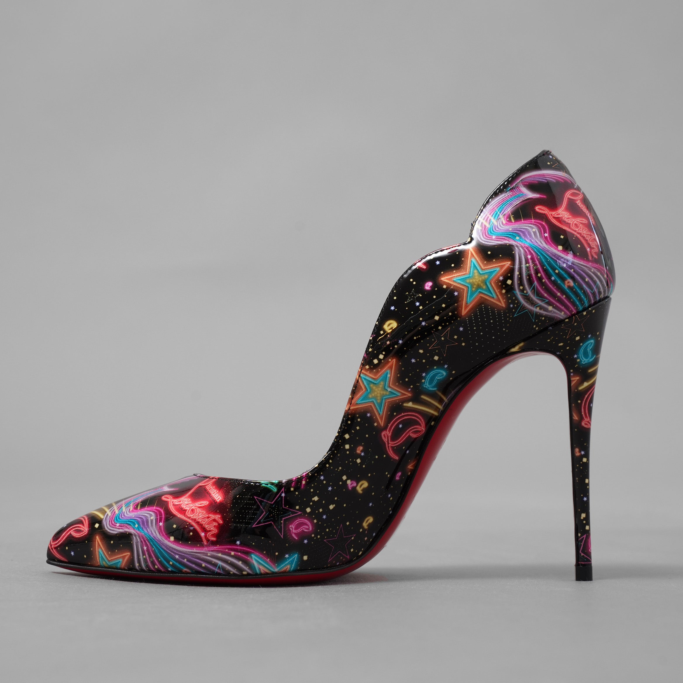 未使用 Christian Louboutin クリスチャン ルブタン / 23SS  ホット・チック Hot Chick  パテント スターライト パンプス シューズ / size 36 (23cm) BLACK レディース