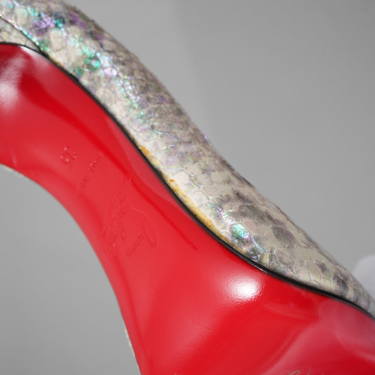 未使用 Christian Louboutin クリスチャン ルブタン / マルチカラー ホログラフィック パイソン レザー イリザ（Iriza）100 パンプス シューズ / size 35 (22cm) SILVER レディース