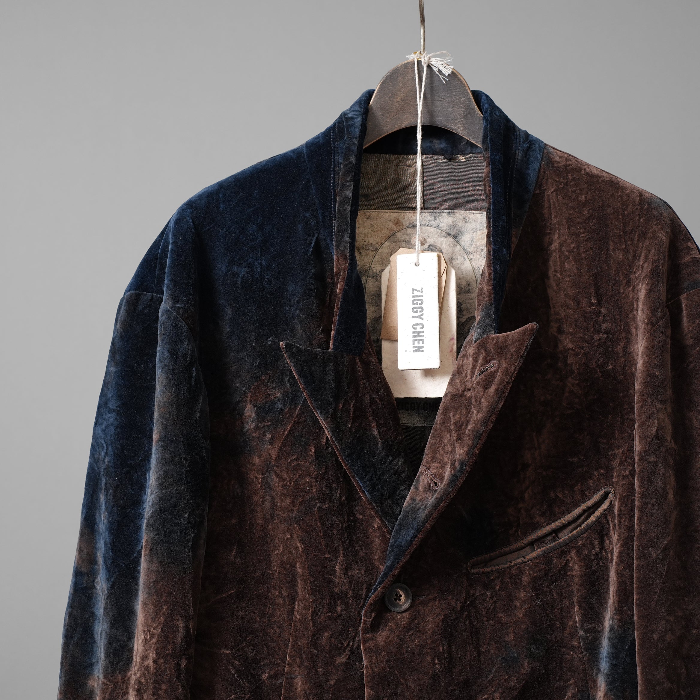 未使用 ZIGGY CHEN ジギーチェン / 25AW Velvet Stand Collar Blazer / ジャケット / 0M2530905 / size 44 (NAVY x BROWN）