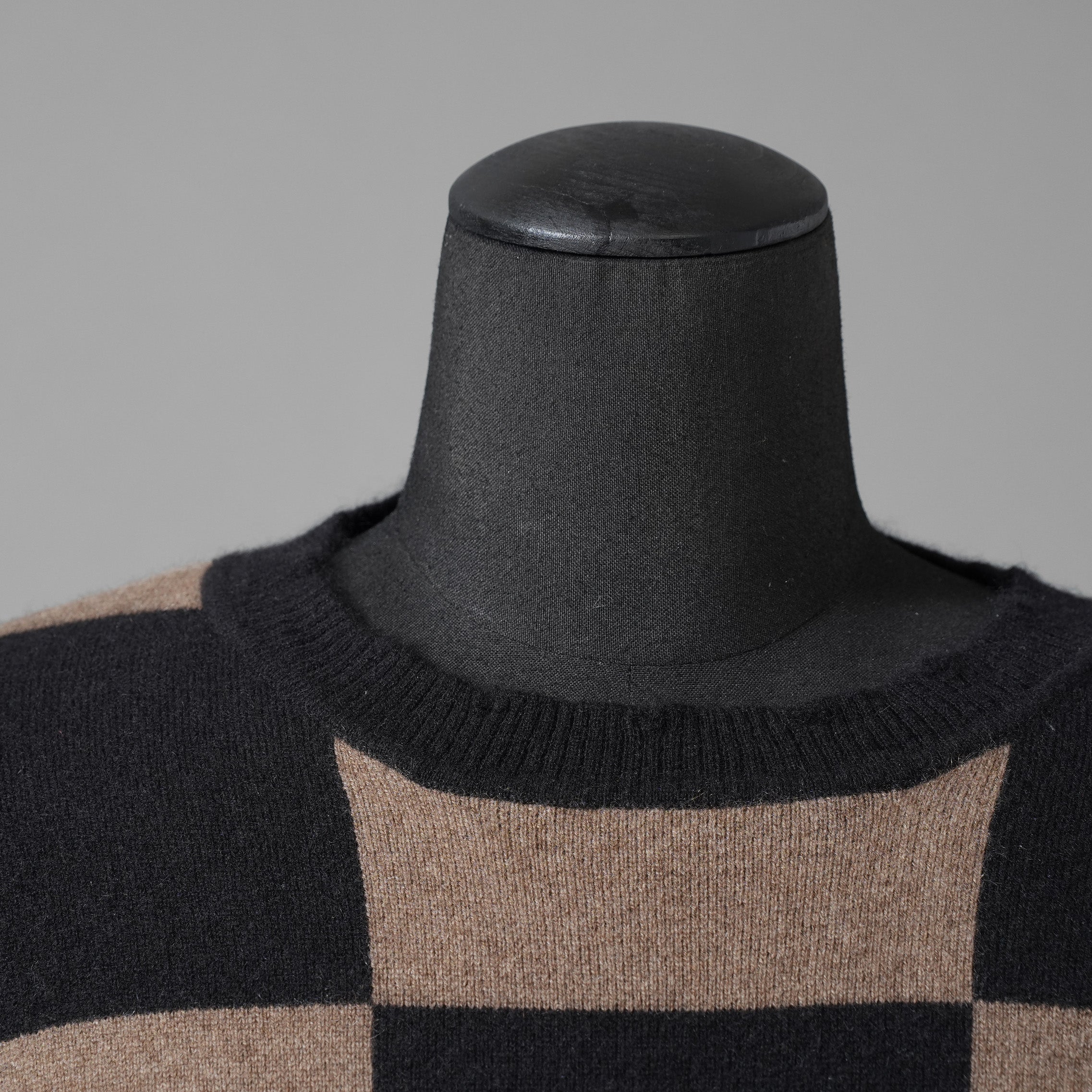 Aleksandr Manamis アレクサンダーマナミス / 23AW 美品 カシミア100% パネルチェック ニット チェック柄 / size 3 （BLACK x BROWN）