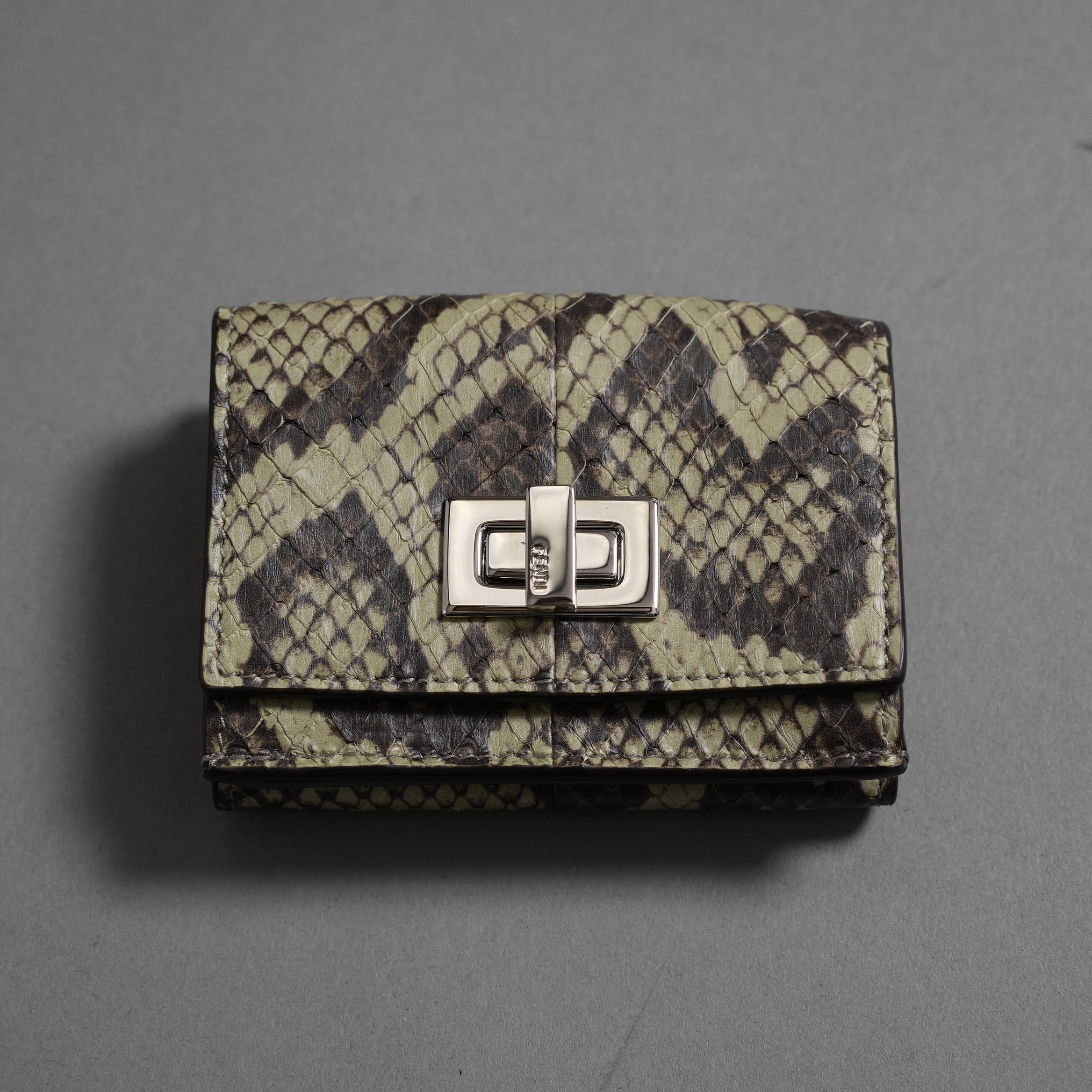 FENDI フェンディ / 美品 パイソン ピーカブー コンパクトウォレット / 三つ折り財布 / 8M0426 アクセサリー