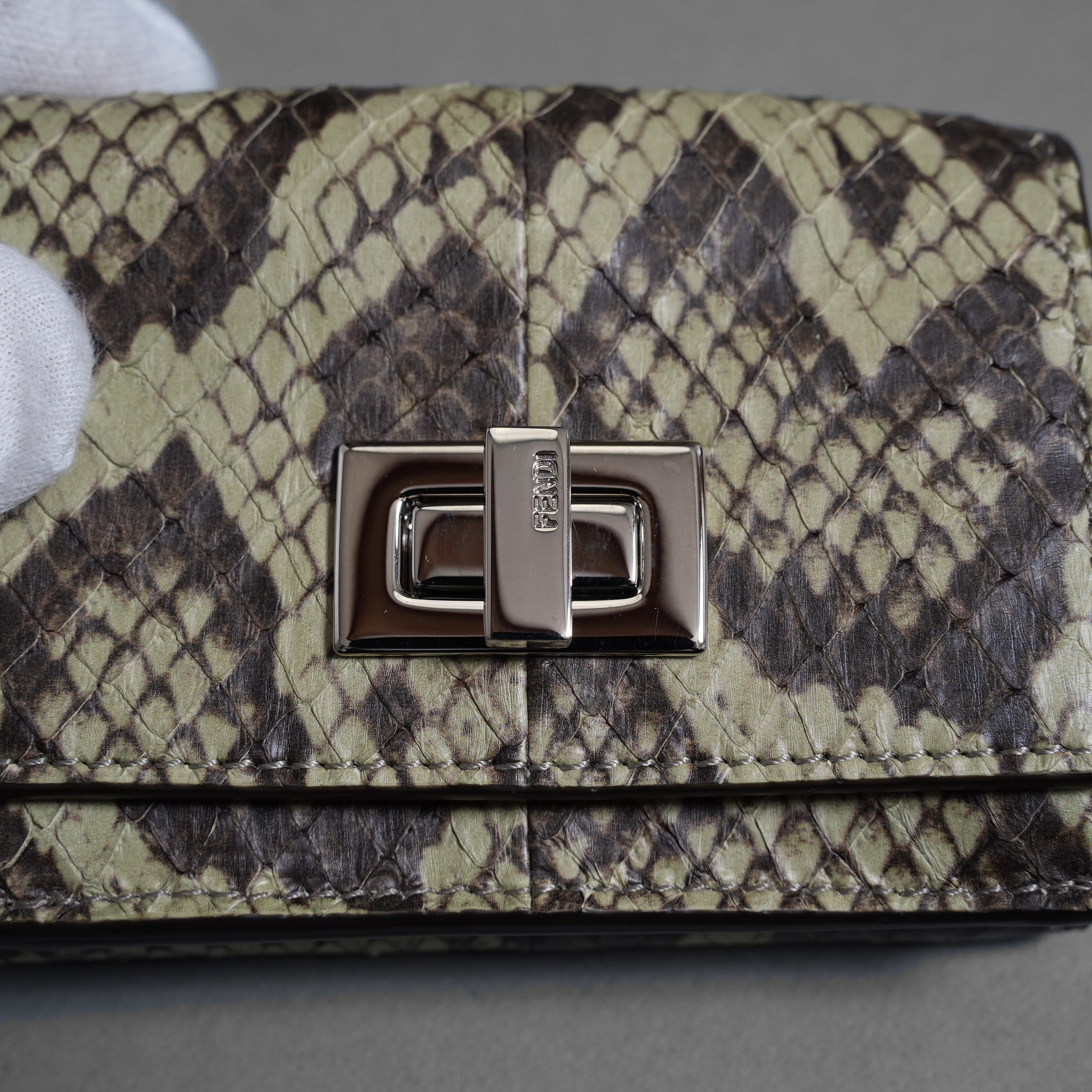 FENDI フェンディ / 美品 パイソン ピーカブー コンパクトウォレット / 三つ折り財布 / 8M0426 アクセサリー