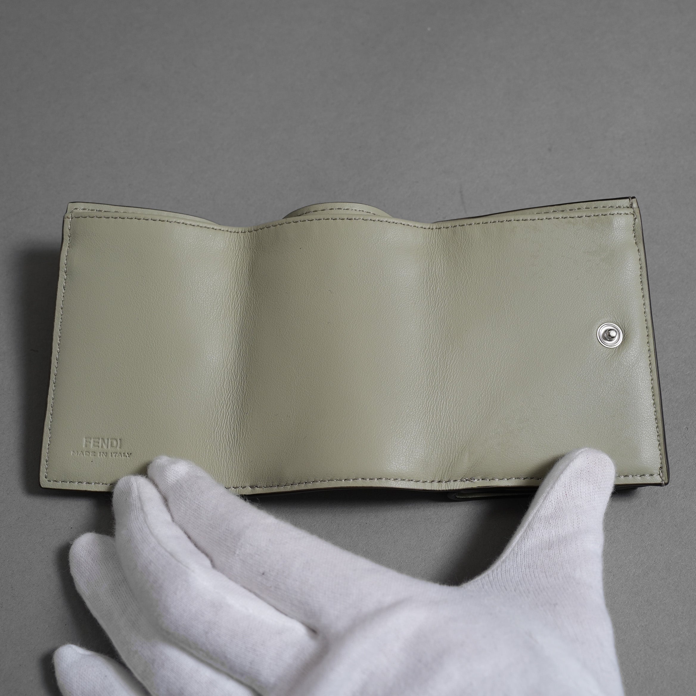 FENDI フェンディ / 美品 パイソン ピーカブー コンパクトウォレット / 三つ折り財布 / 8M0426 アクセサリー