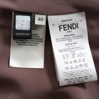 FENDIフェンディ / 21AW 美品 川口春奈 着用  シルク カリグラフィ ワンピース / オーロック カフス / ミニドレス / FDB919AGUB / size 40 (BROWN) レディース
