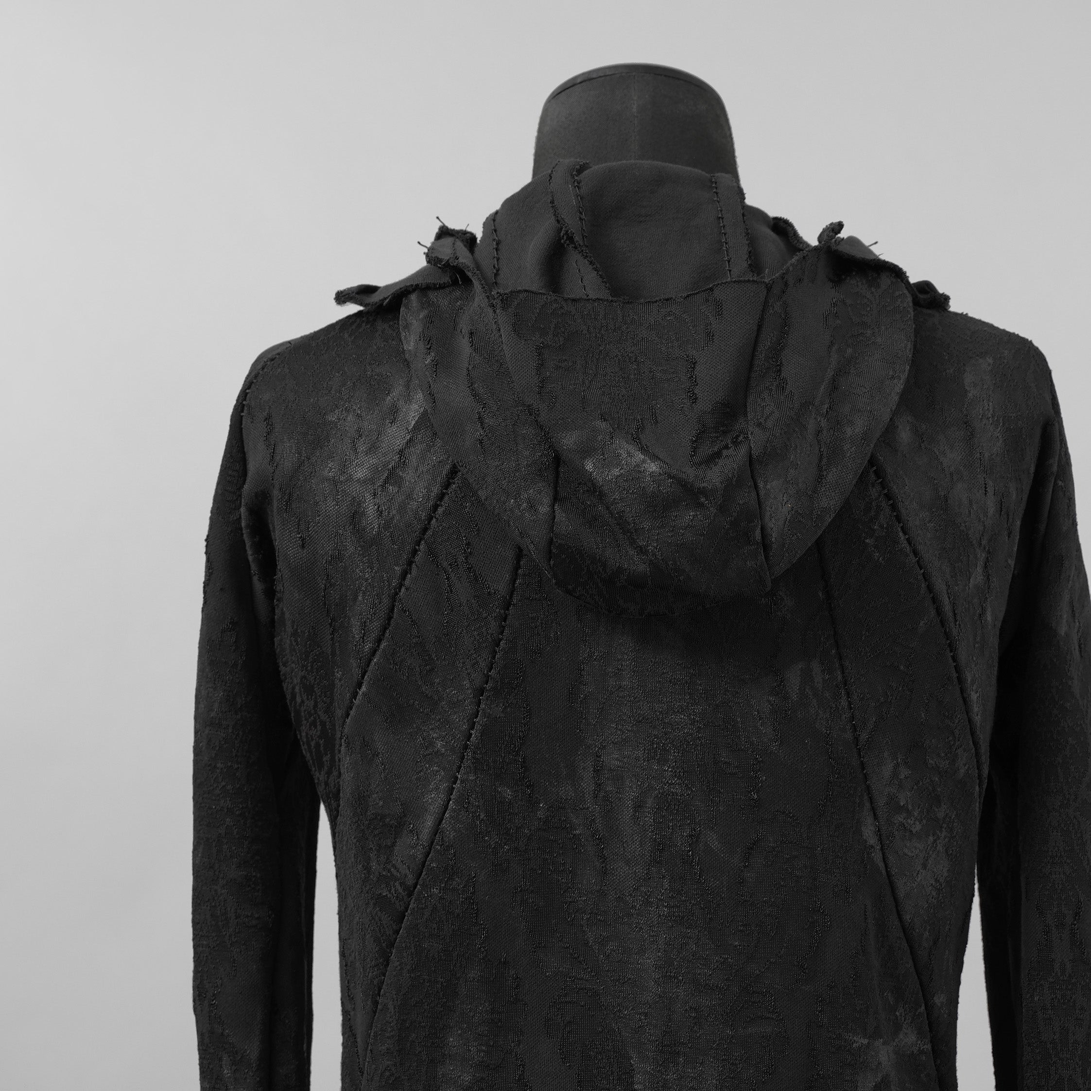 Leon Emanuel Blanck レオン エマニュエル ブランク / 美品 Forced Perspective Ninja Hoodie コーティング ロング パーカー / FP-M-HO-Z-01 / size 46 (BLACK)