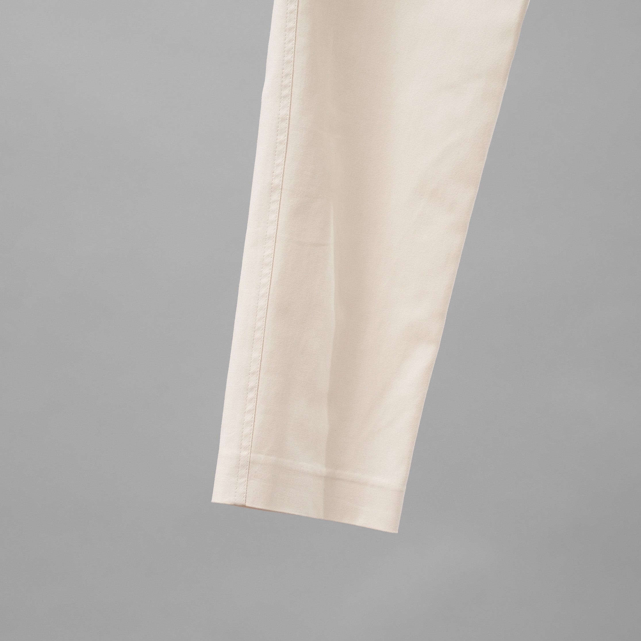 Brunello Cucinelli ブルネロ クチネリ/ 美品 20SS ベルト付きコットンツイルパンツ トラウザーズパンツ/ MA130P7032 / size 40 (IVORY) レディース