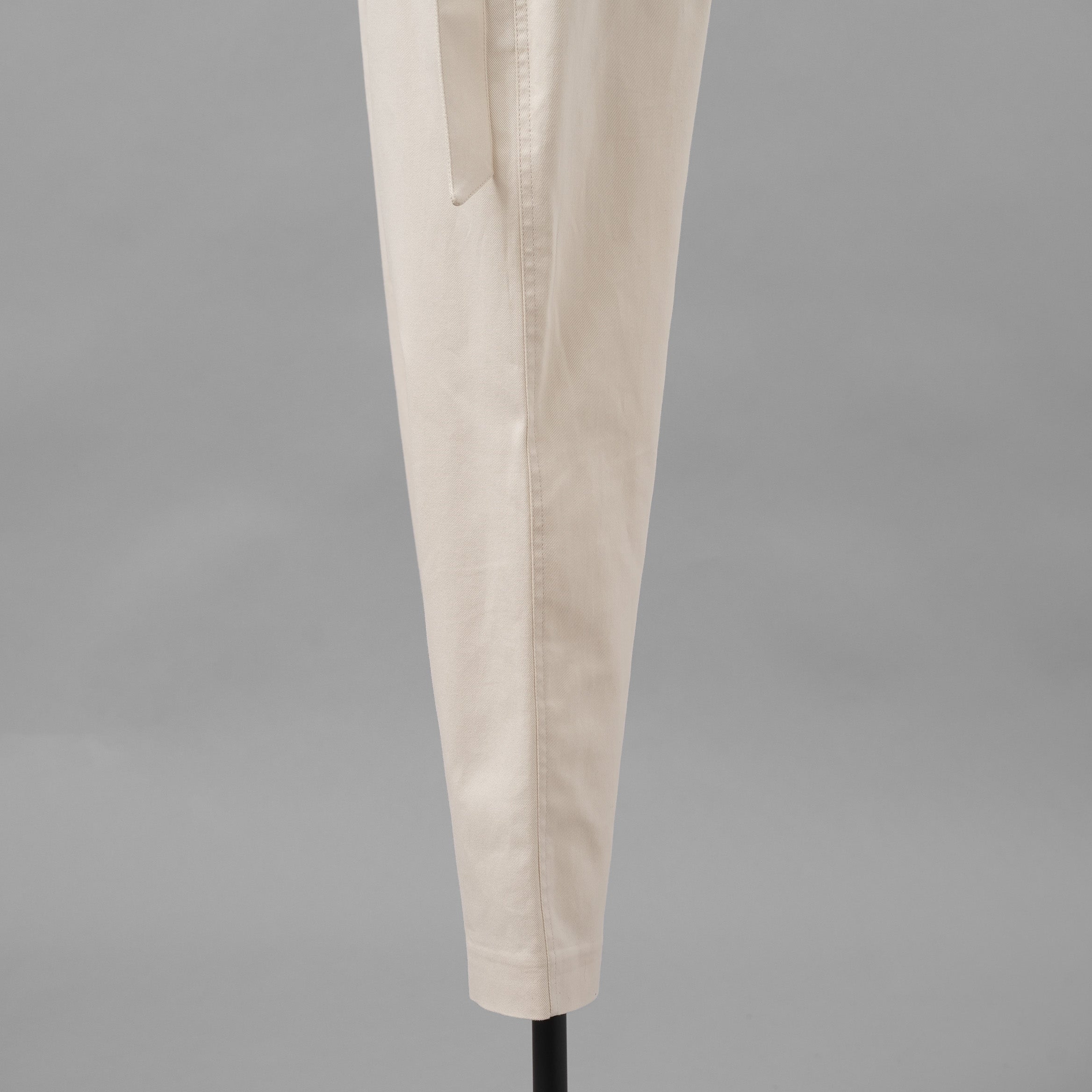 Brunello Cucinelli ブルネロ クチネリ/ 美品 20SS ベルト付きコットンツイルパンツ トラウザーズパンツ/ MA130P7032 / size 40 (IVORY) レディース