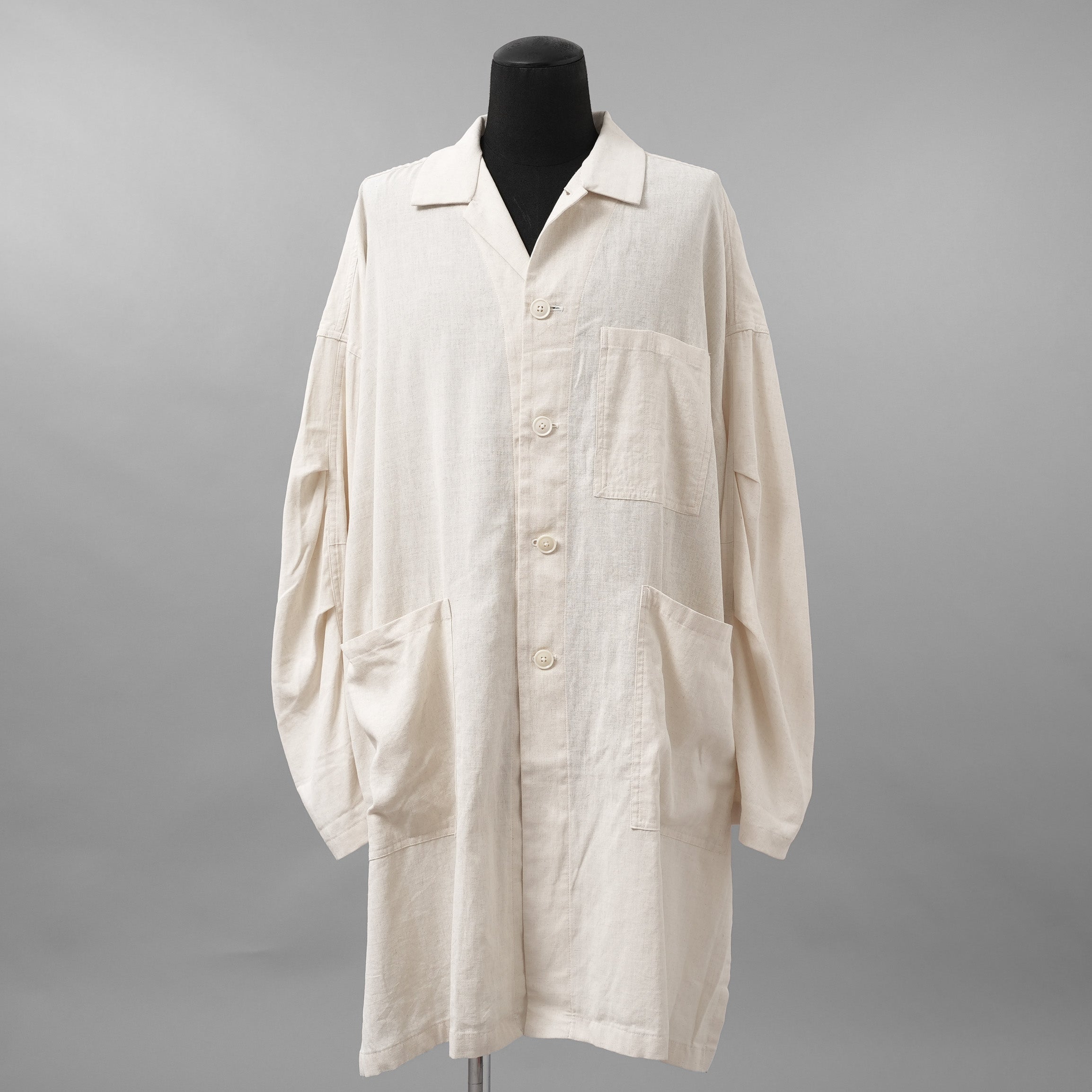 The Viridi-anne ザ ヴィリディアン / 美品 25SS ピグメントプリント ビエラ ショップ コート / VI-3845-06 / size 3 (IVORY)
