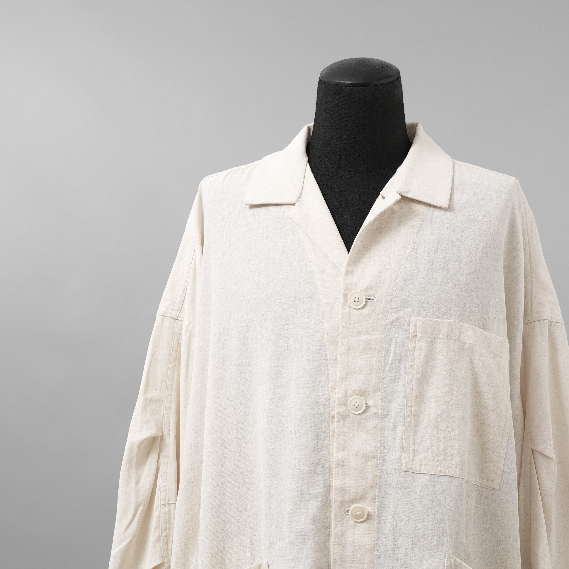 The Viridi-anne ザ ヴィリディアン / 美品 25SS ピグメントプリント ビエラ ショップ コート / VI-3845-06 / size 3 (IVORY)