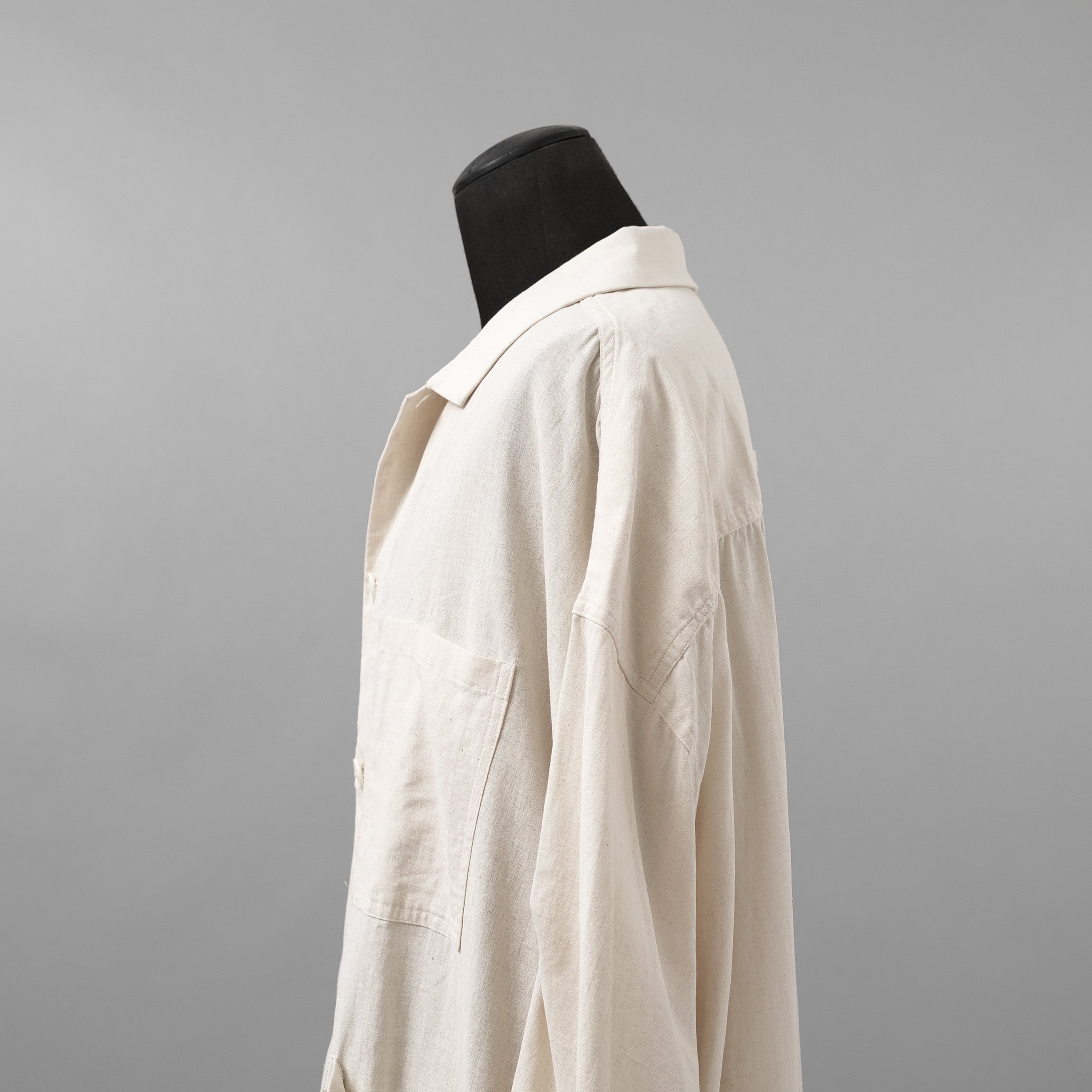The Viridi-anne ザ ヴィリディアン / 美品 25SS ピグメントプリント ビエラ ショップ コート / VI-3845-06 / size 3 (IVORY)