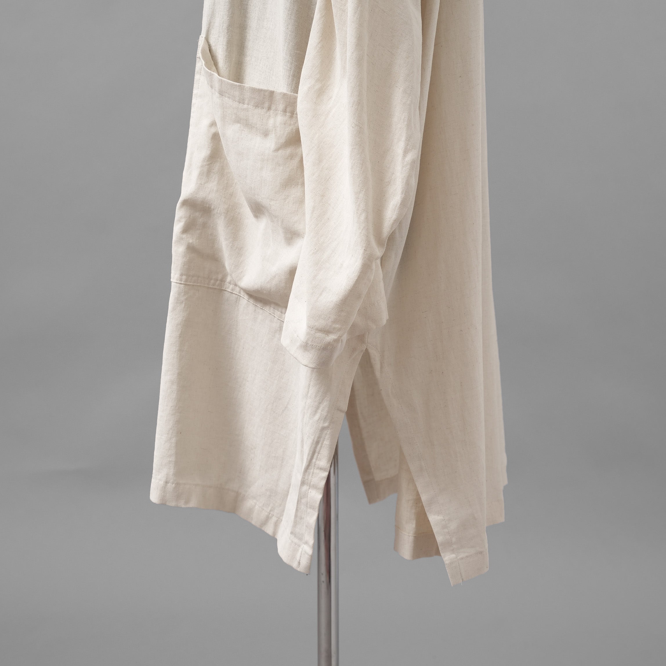 The Viridi-anne ザ ヴィリディアン / 美品 25SS ピグメントプリント ビエラ ショップ コート / VI-3845-06 / size 3 (IVORY)