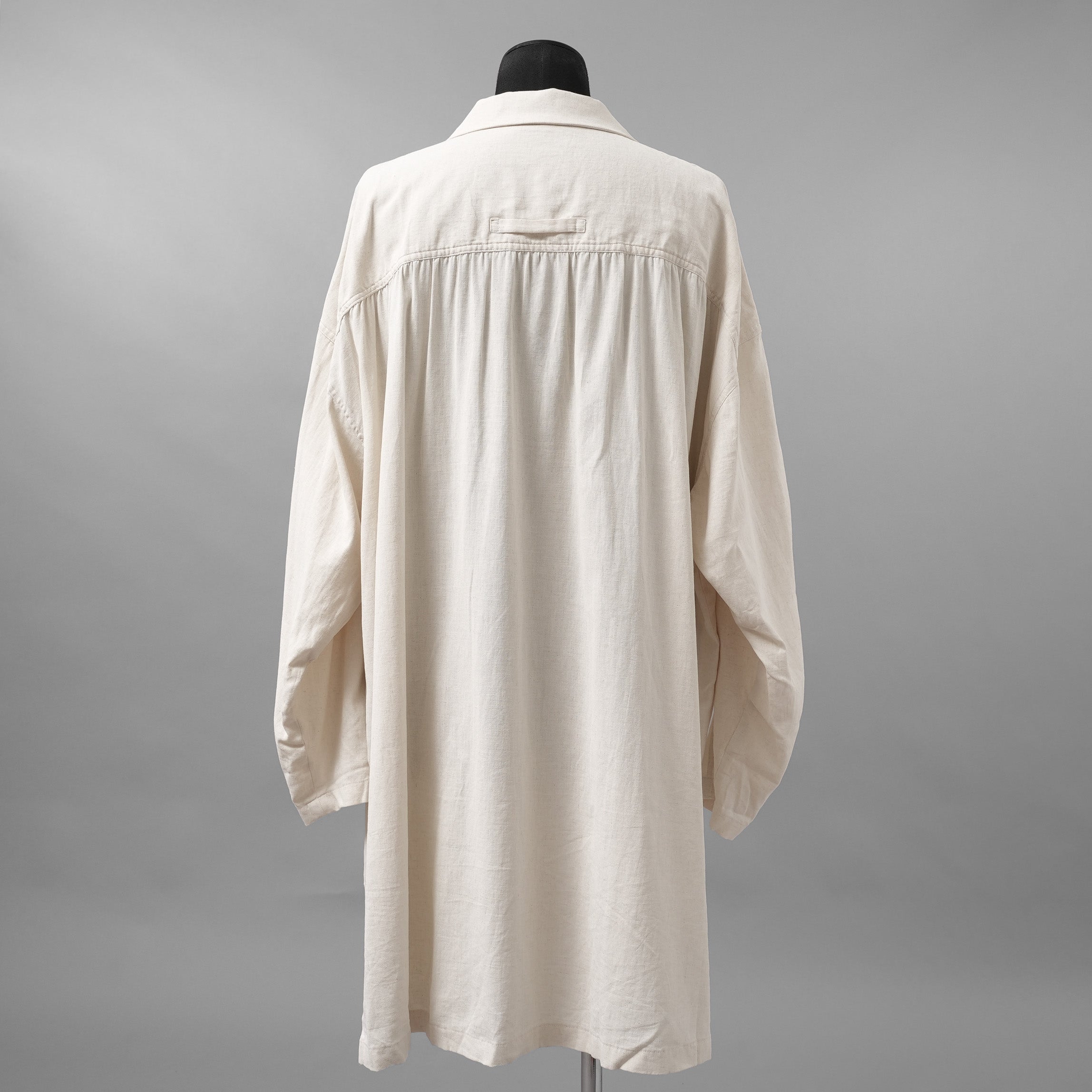 The Viridi-anne ザ ヴィリディアン / 美品 25SS ピグメントプリント ビエラ ショップ コート / VI-3845-06 / size 3 (IVORY)