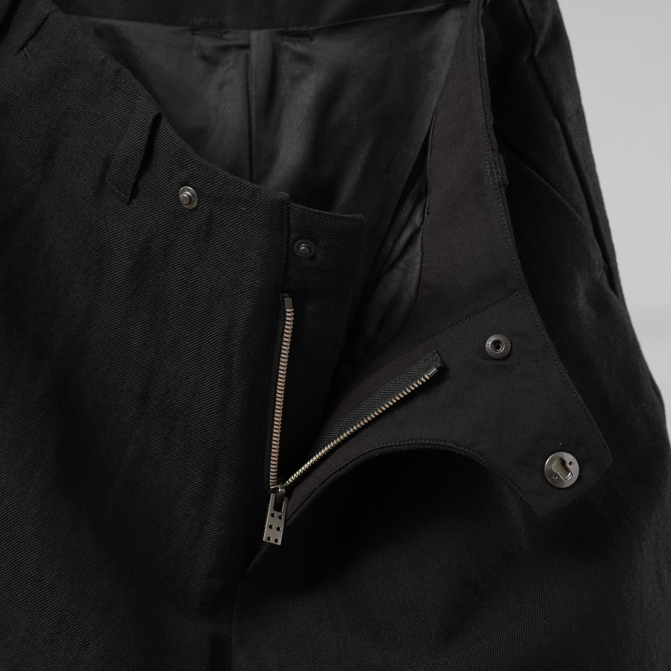 DEVOA デヴォア / 美品 24SS Slim Pants Wool Linen スリムパンツ ウール リネン パンツ / PTE-WLCS / size 2 (BLACK)