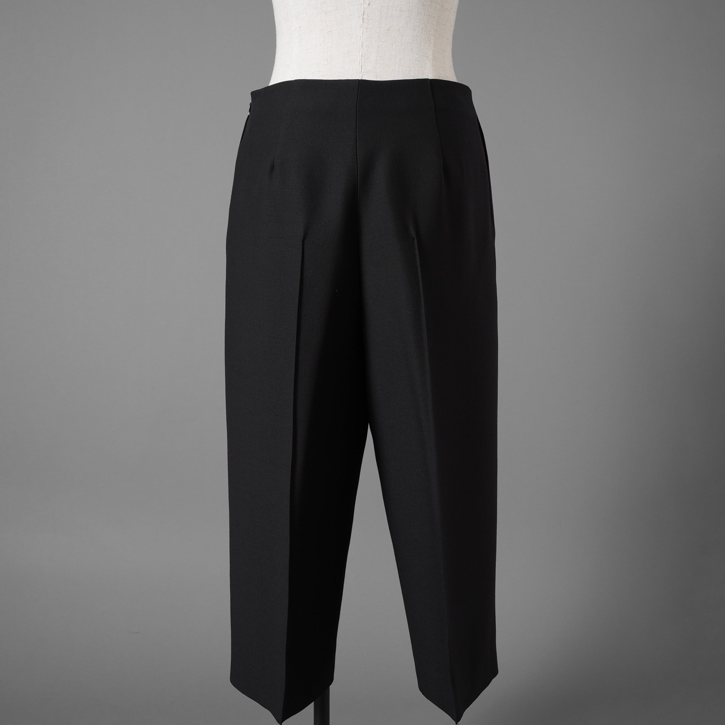 VALENTINO ヴァレンティノ / 22AW 美品 ウール キュロット パンツ センタープリーツ / MB3RB1961CF / size 40 (BLACK) レディース