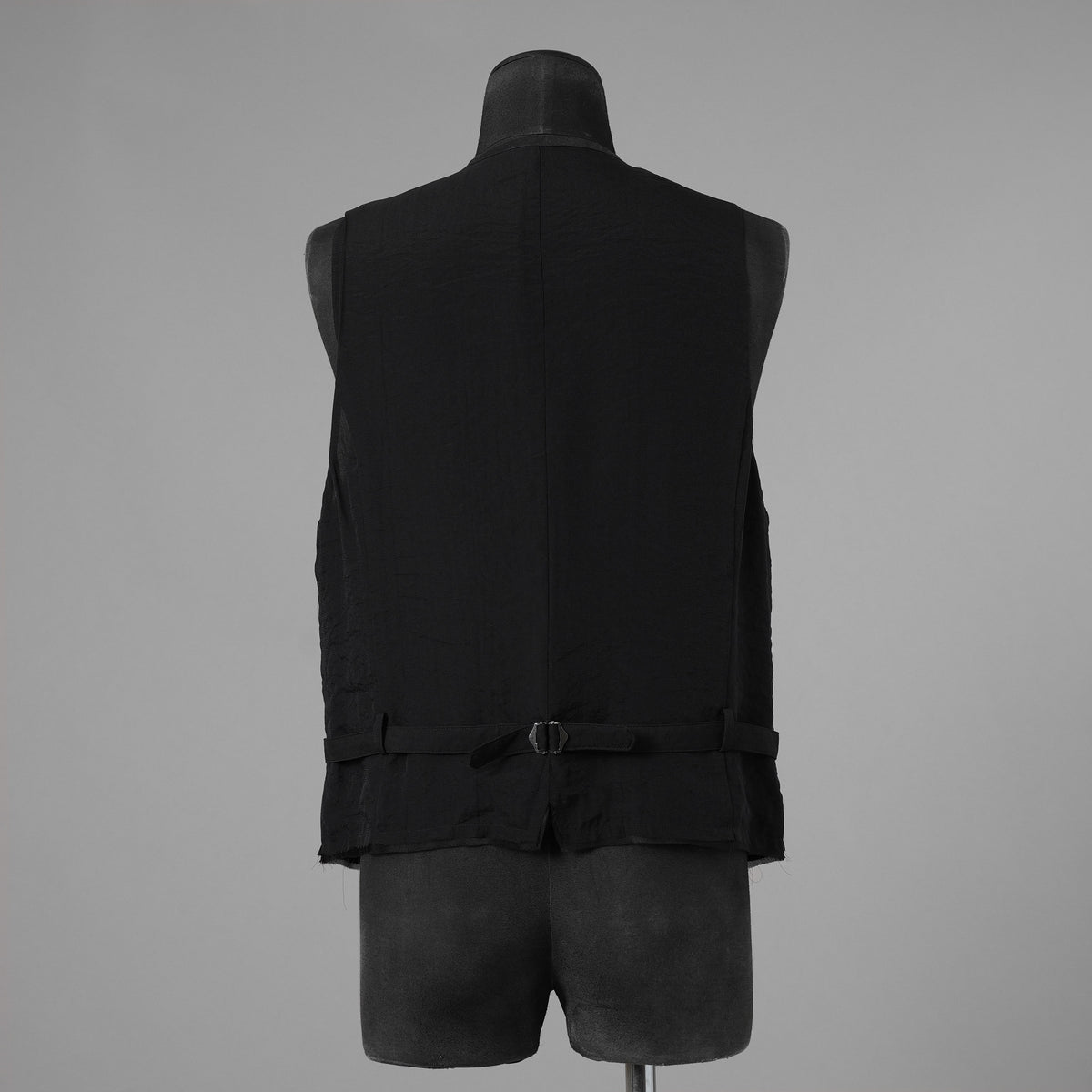 bajra バジュラ / 美品 26SS リネンカールマイヤー ベスト / 161BV01 / size 3 (BLACK) 352175-in-ue