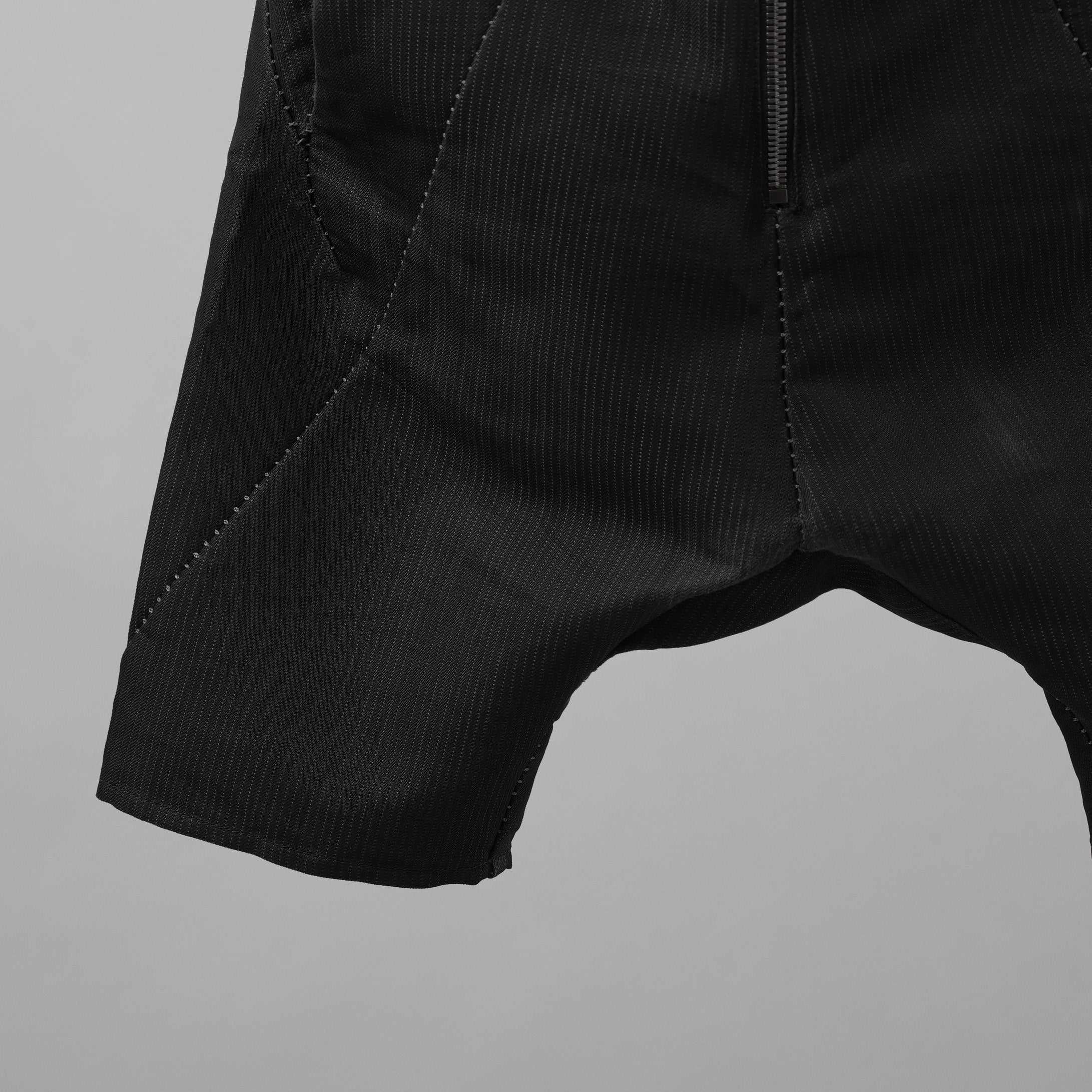 希少 incarnation インカネーション / 17SS LINEA_F by incarnation MMXVII-X630 PANTS W.POCKET SARROUEL SHORT UNLINED サルエル パンツ / size S (BLACK)