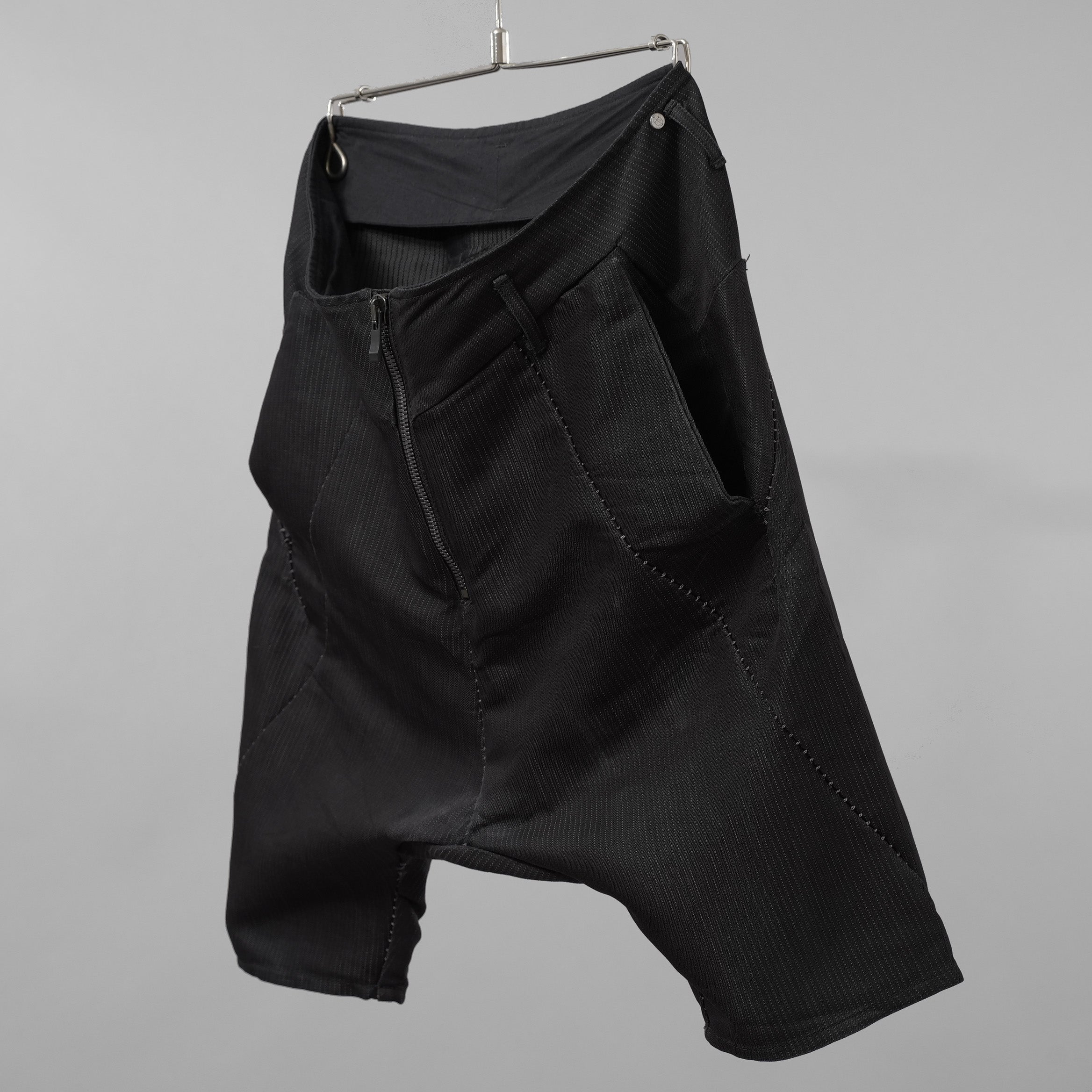 希少 incarnation インカネーション / 17SS LINEA_F by incarnation MMXVII-X630 PANTS W.POCKET SARROUEL SHORT UNLINED サルエル パンツ / size S (BLACK)