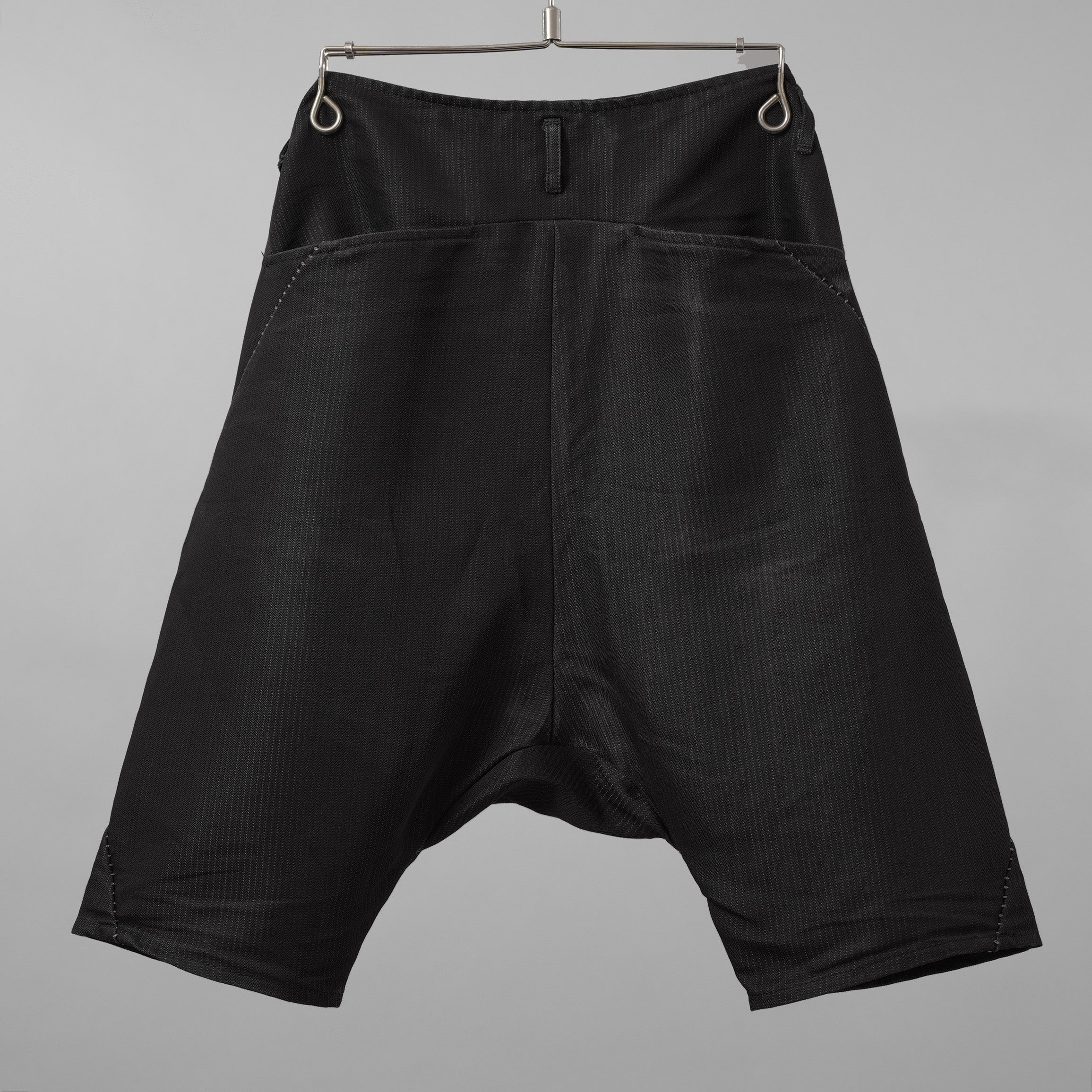 希少 incarnation インカネーション / 17SS LINEA_F by incarnation MMXVII-X630 PANTS W.POCKET SARROUEL SHORT UNLINED サルエル パンツ / size S (BLACK)