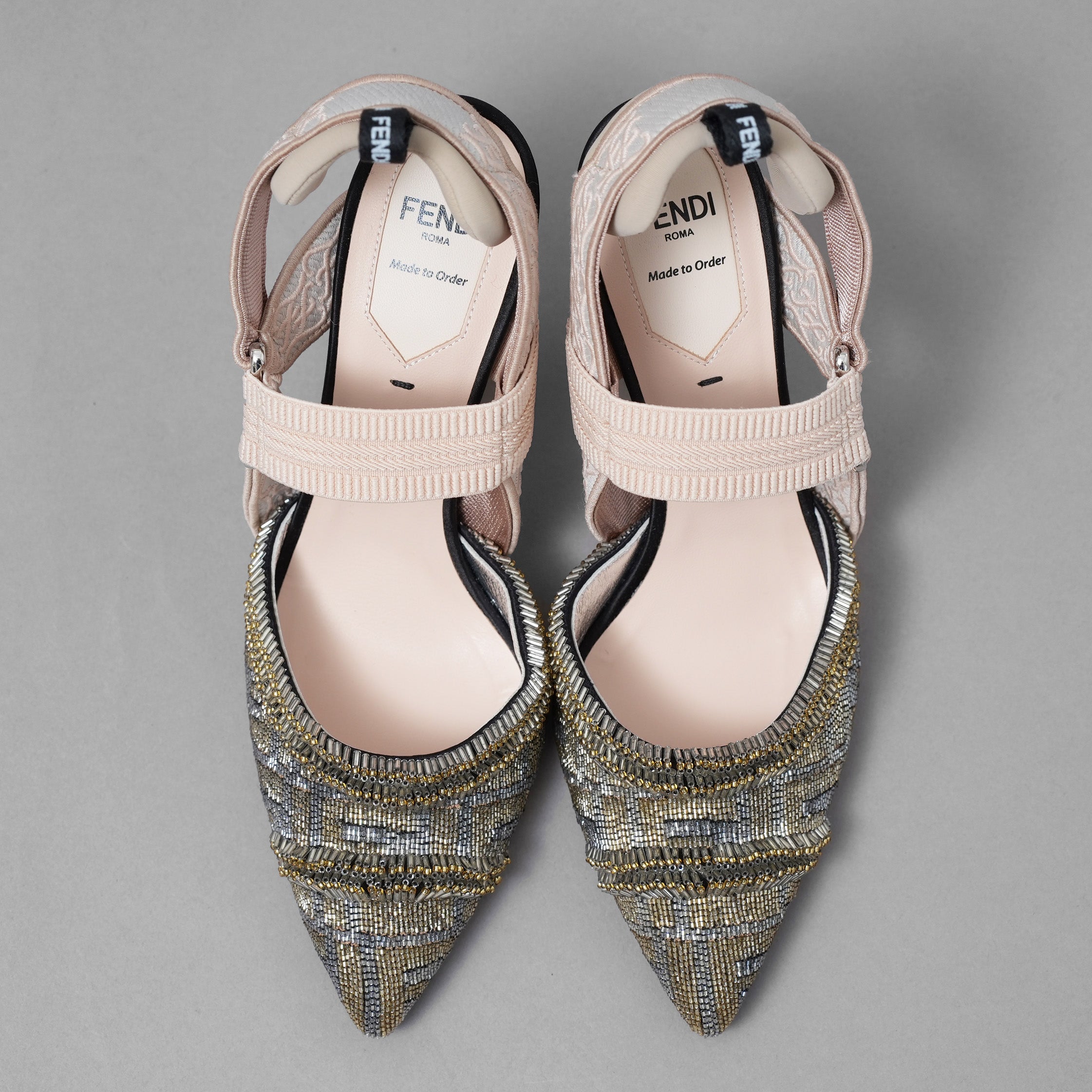 FENDI フェンディ / 美品 Colibrì コリブリ "Made to Order "スリングバック パンプス 85mm / size 35.5 (22.5cm) BEIGE × SILVER × GOLD レディース シューズ