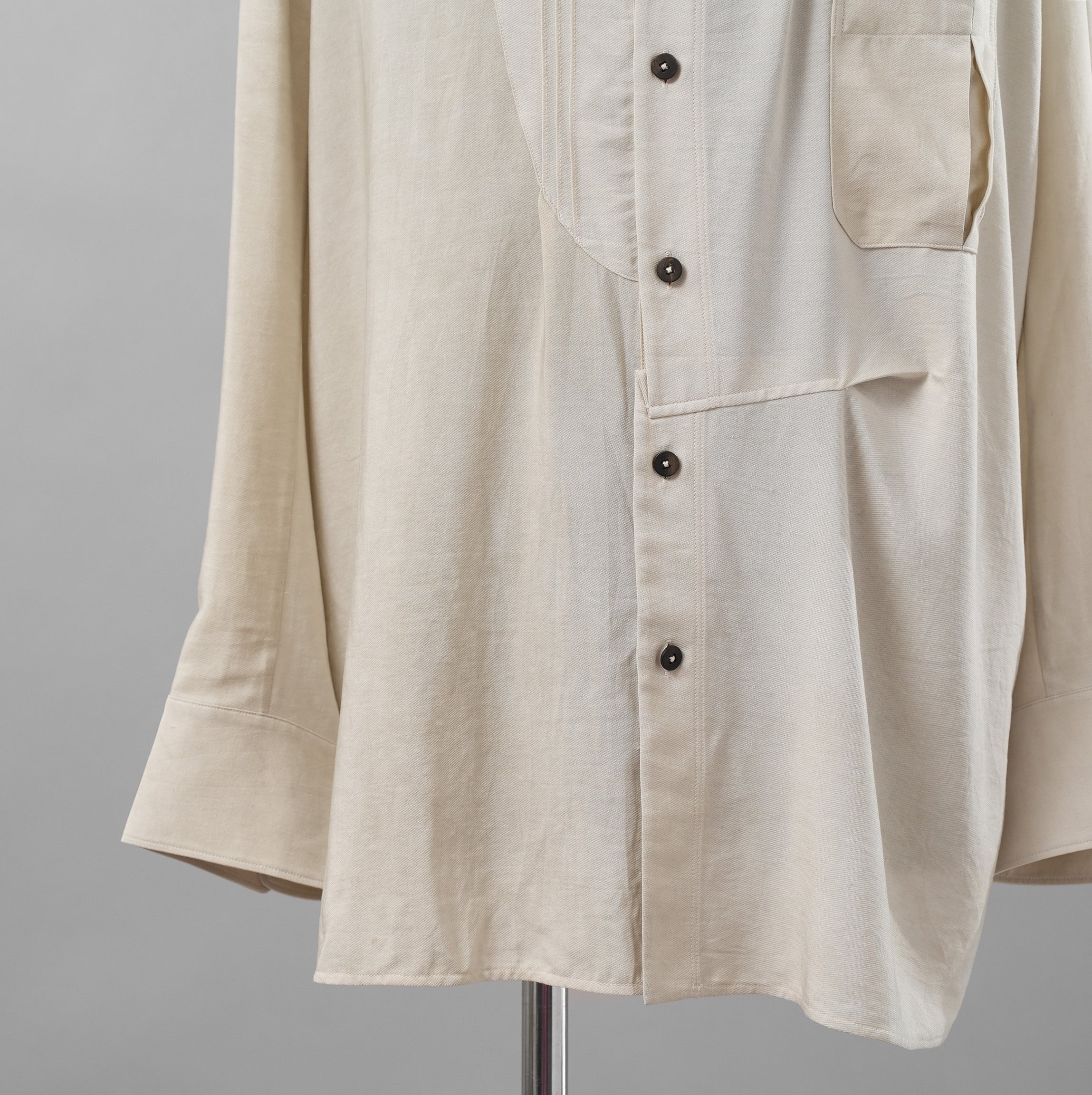 ZIGGY CHEN ジギーチェン / 美品 24AW Asymmetric Pleated Shirt アシンメトリー 長袖シャツ / size 46 (WHITE)