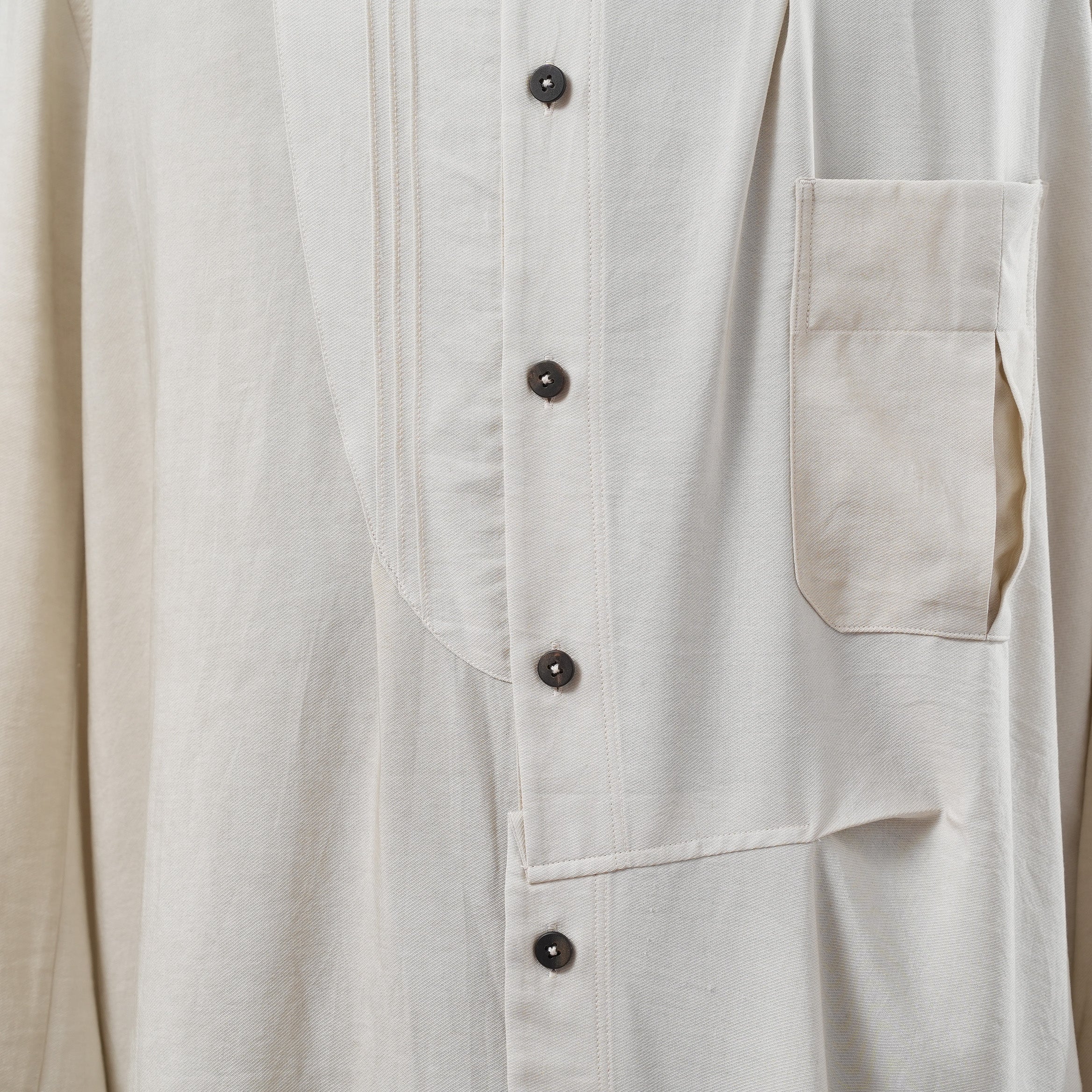 ZIGGY CHEN ジギーチェン / 美品 24AW Asymmetric Pleated Shirt アシンメトリー 長袖シャツ / size 46 (WHITE)