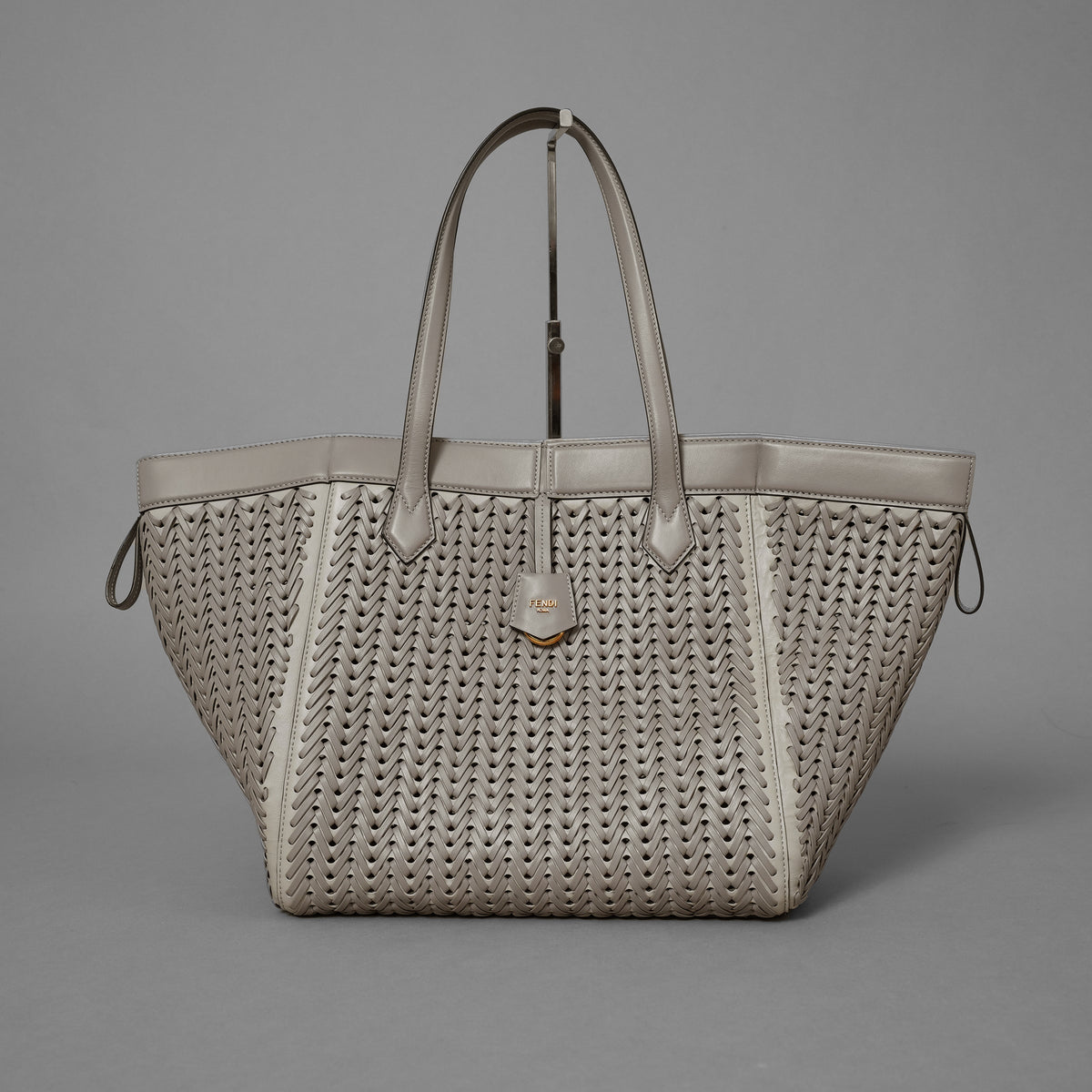 FENDI フェンディ / 美品 23AW オリガミ ラージ インターレース レザー トートバッグ / 8BH415 APZB F1MJR / SAND レディース 352178-izm
