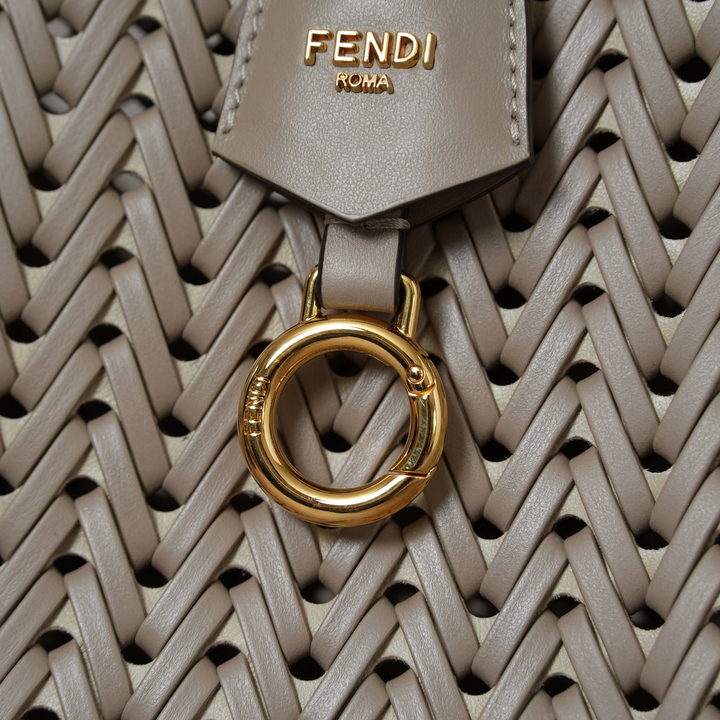FENDI フェンディ / 美品 23AW オリガミ ラージ インターレース レザー トートバッグ / 8BH415 APZB F1MJR / SAND レディース 352178-izm