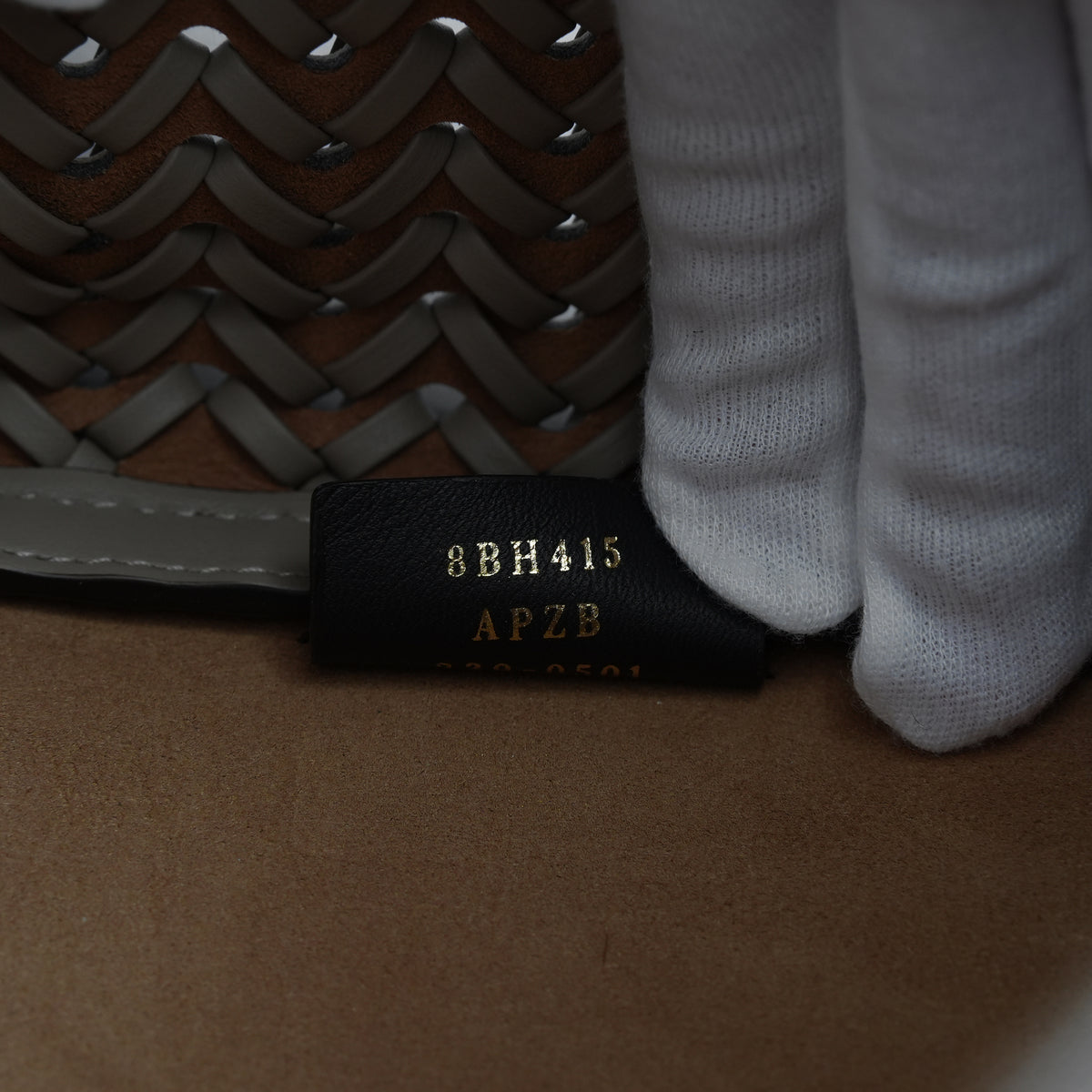 FENDI フェンディ / 美品 23AW オリガミ ラージ インターレース レザー トートバッグ / 8BH415 APZB F1MJR / SAND レディース 352178-izm