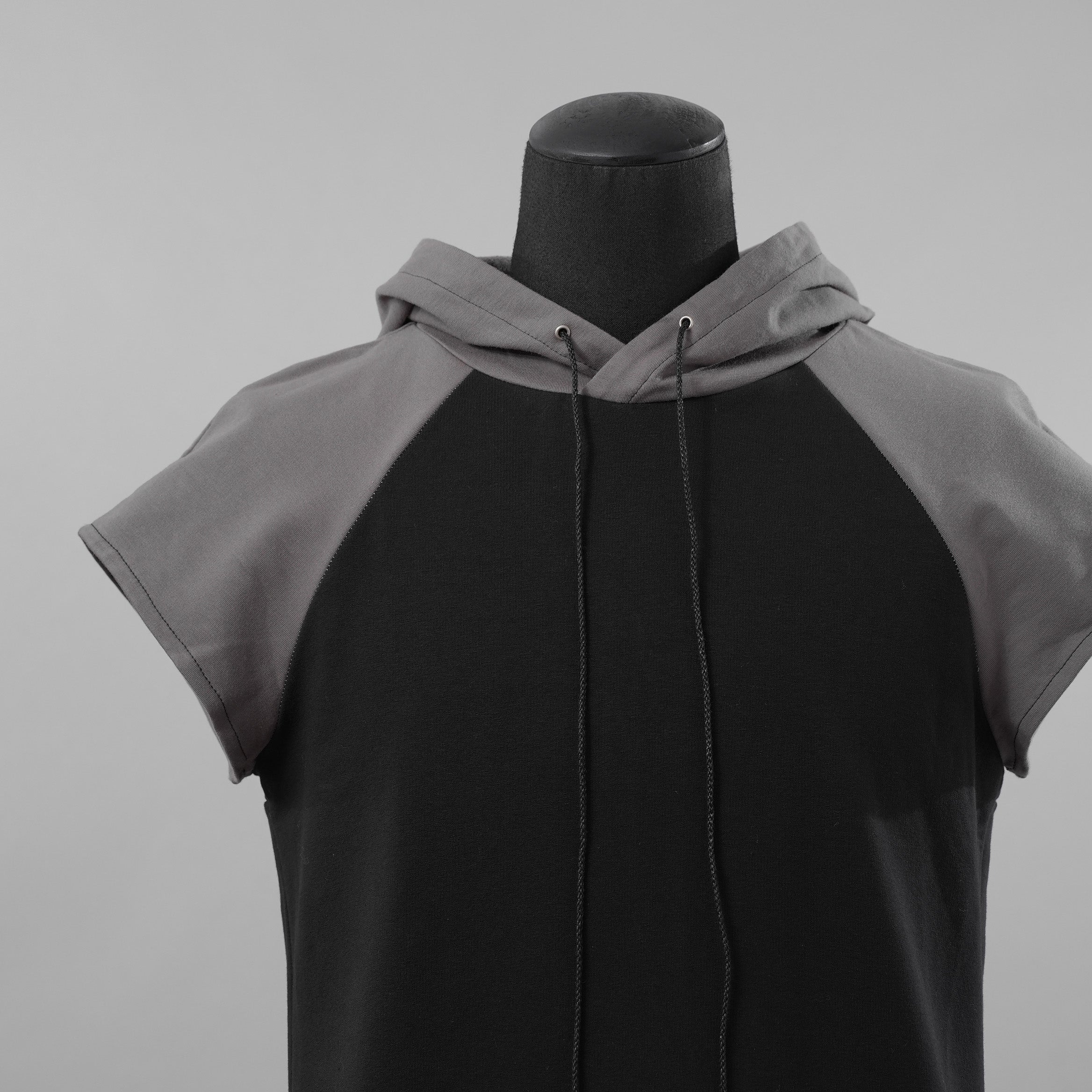 incarnation インカネーション / 美品 19SS HOODIE CUT&SAWN RAGLAN FRENCH SLEEVE 半袖Tシャツ パーカー / 31885-3360 / size M (BLACK×GRAY)