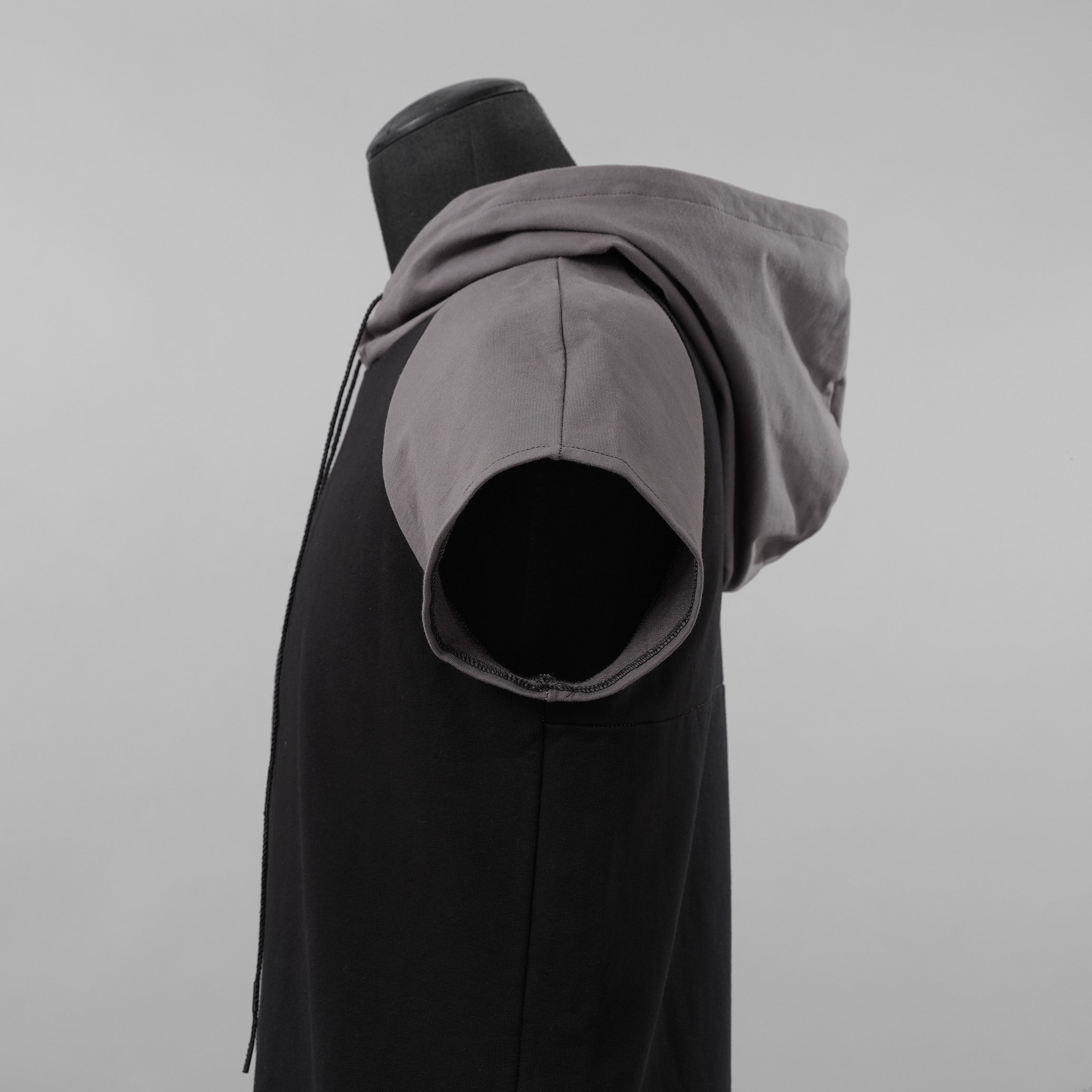 incarnation インカネーション / 美品 19SS HOODIE CUT&SAWN RAGLAN FRENCH SLEEVE 半袖Tシャツ パーカー / 31885-3360 / size M (BLACK×GRAY)