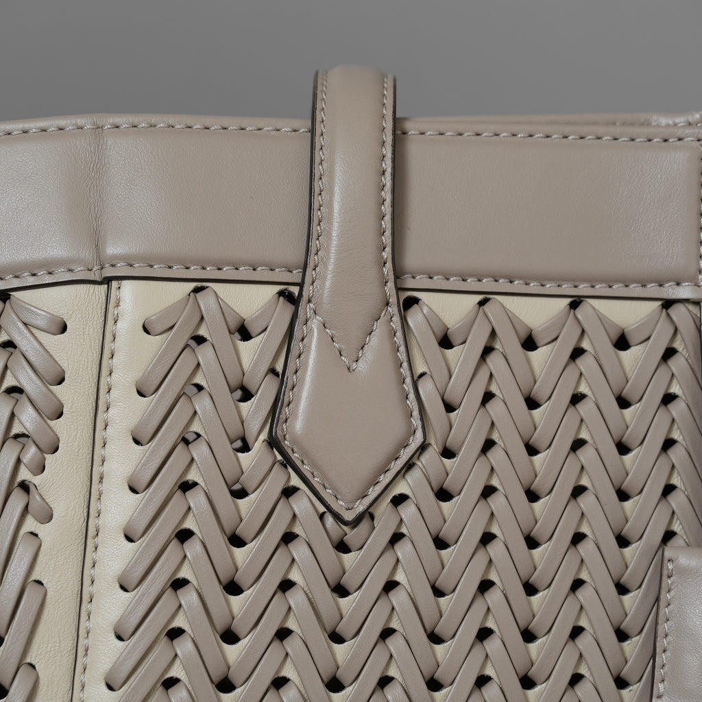 FENDI フェンディ / 美品 23AW オリガミ ラージ インターレース レザー トートバッグ / 8BH415 APZB F1MJR / SAND レディース 352178-izm