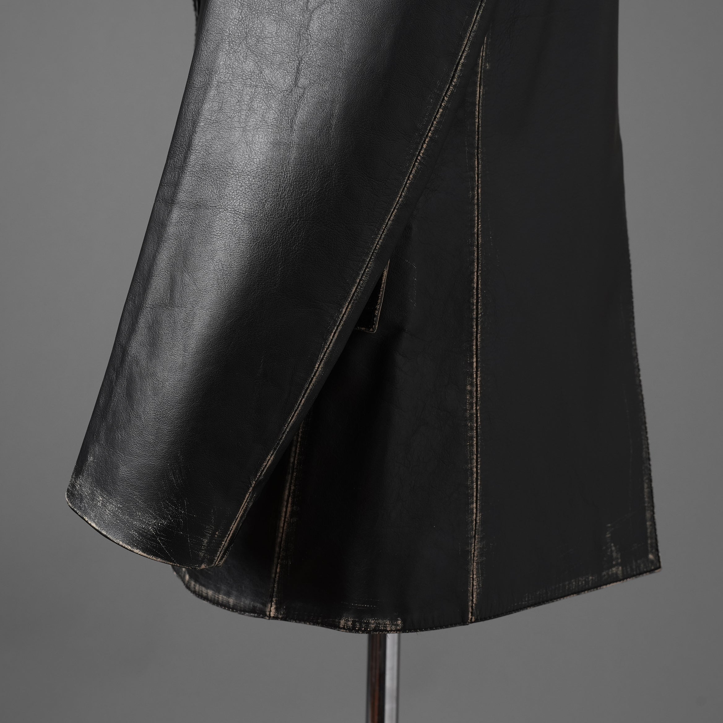 MM6 Maison Margiela メゾン マルジェラ / 22AW 美品 レザー 2Bテーラードジャケット / S62BN0063 / size 44 (BLACK)