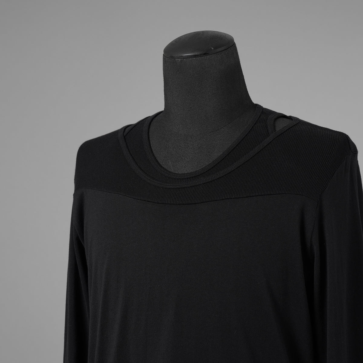 JULIUS ユリウス / 美品 25SS Cotton Jersey Switching Long Sleeve T-shirt 長袖Ｔシャツ / 899CUM2 / size 2 (BLACK) 352184-in-ue